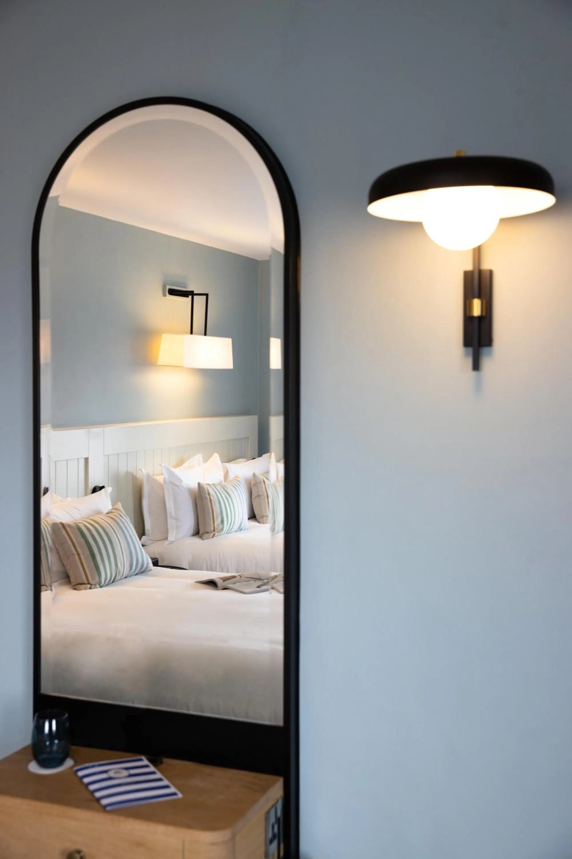 Bedroom, Bed in The Relais Cooden Beach and Spa