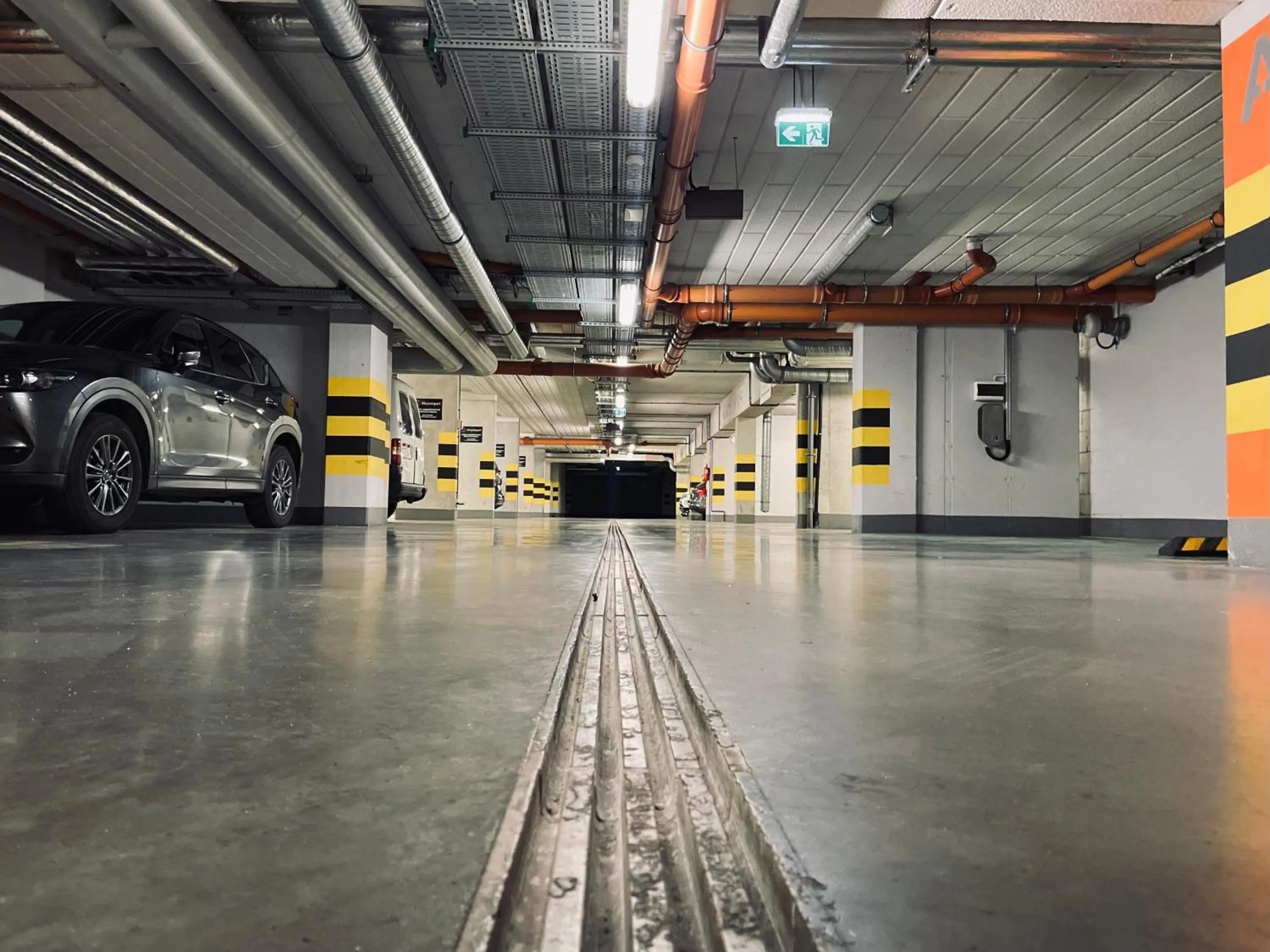 Parking in Apartment Dąbrowskiego by The Railway Station Wroclaw