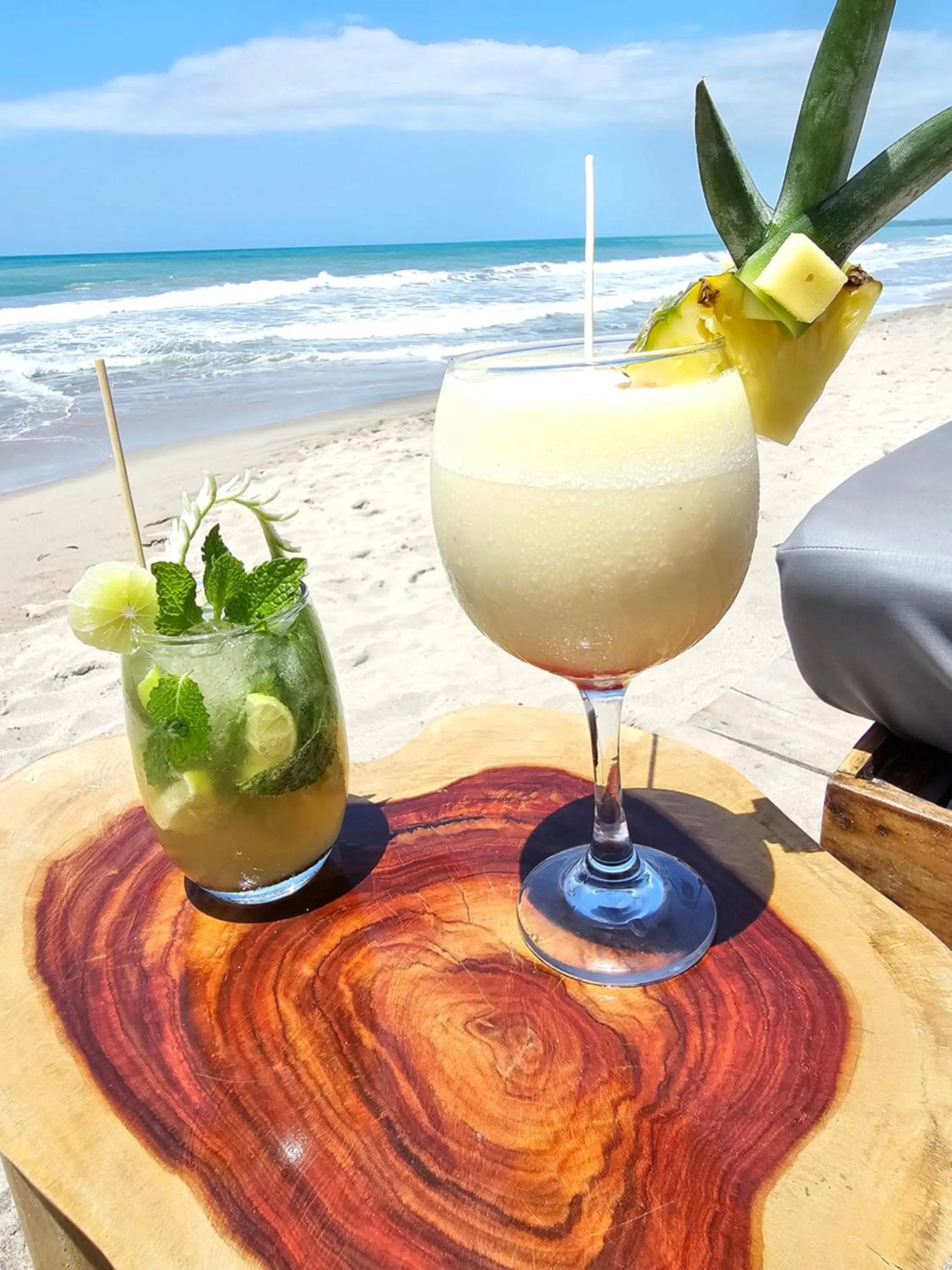 Food and drinks in Makao Beach Hotel