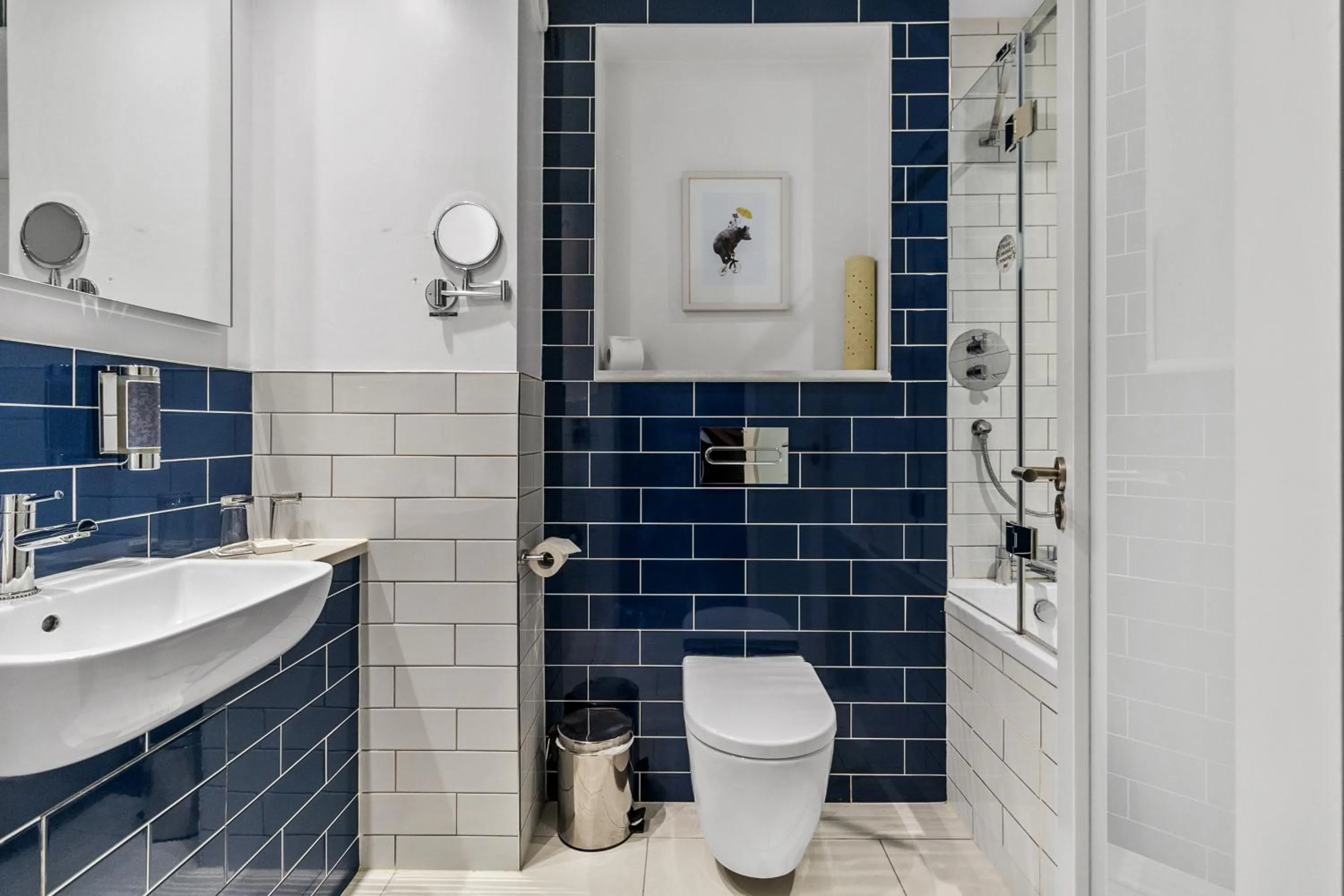 Bathroom in Carrigaline Court Hotel & Leisure Centre