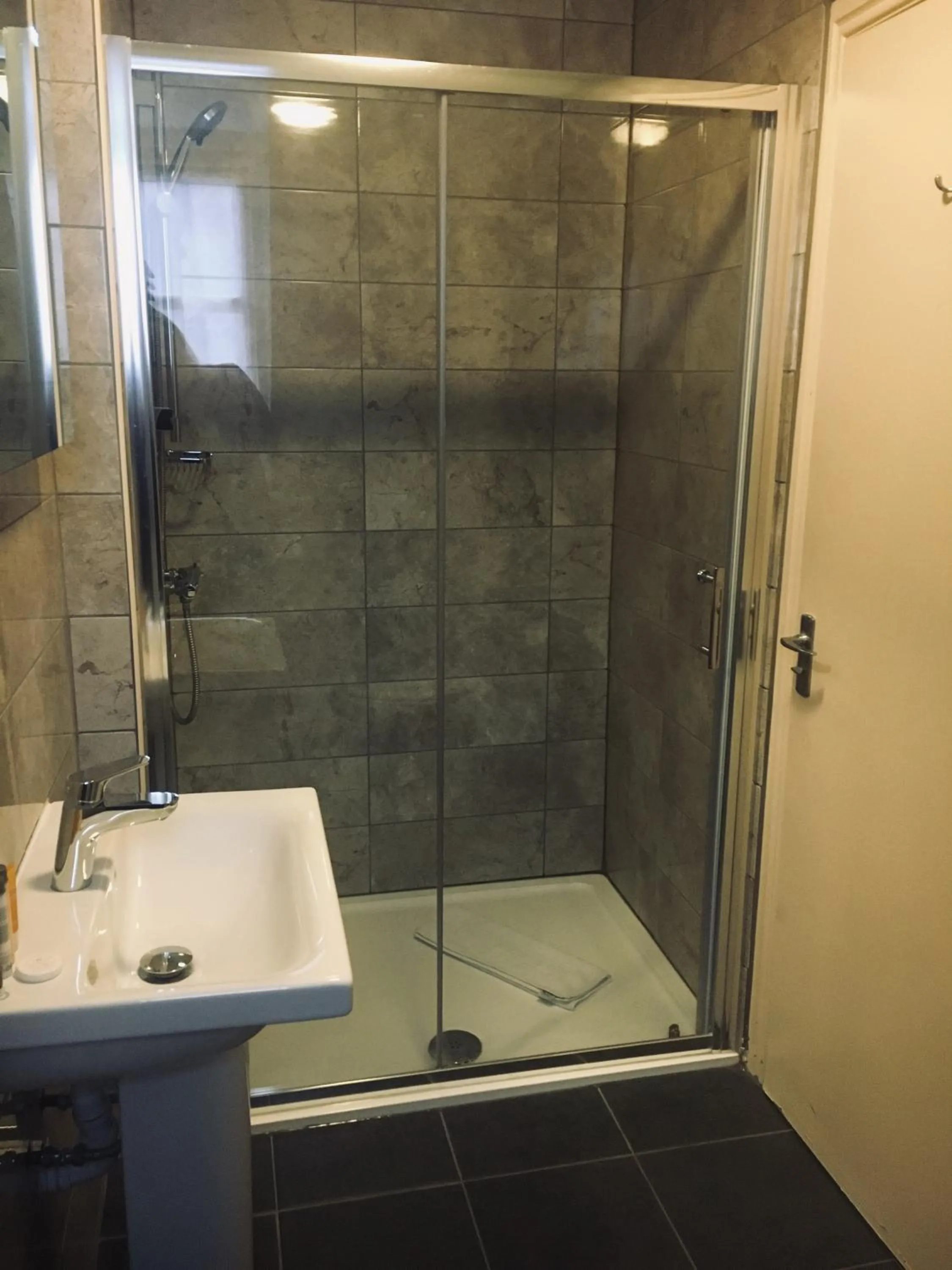 Shower in Normanton Park Hotel, Sure Hotel Collection by Best Western