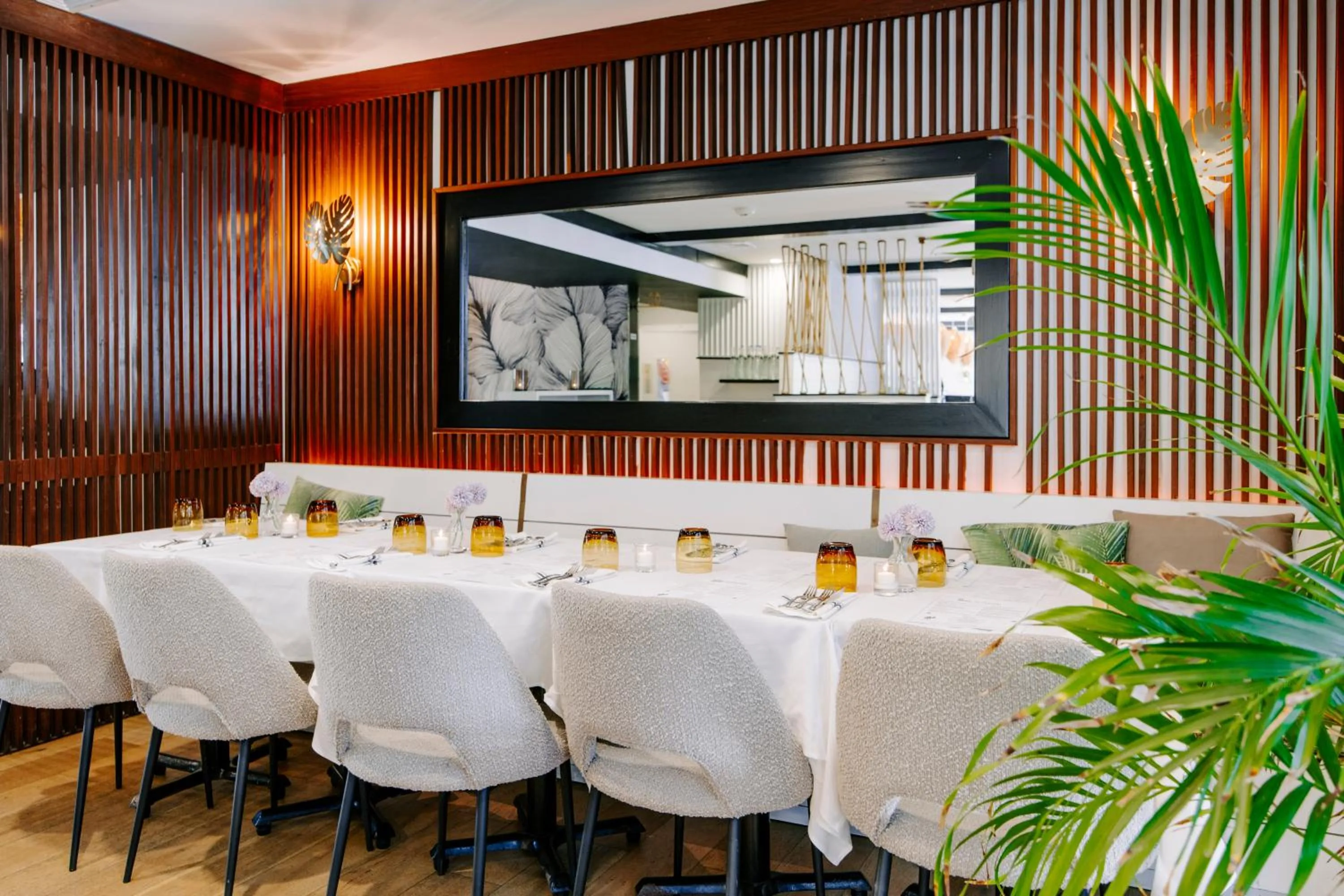 Restaurant/places to eat in American Beech Hotel