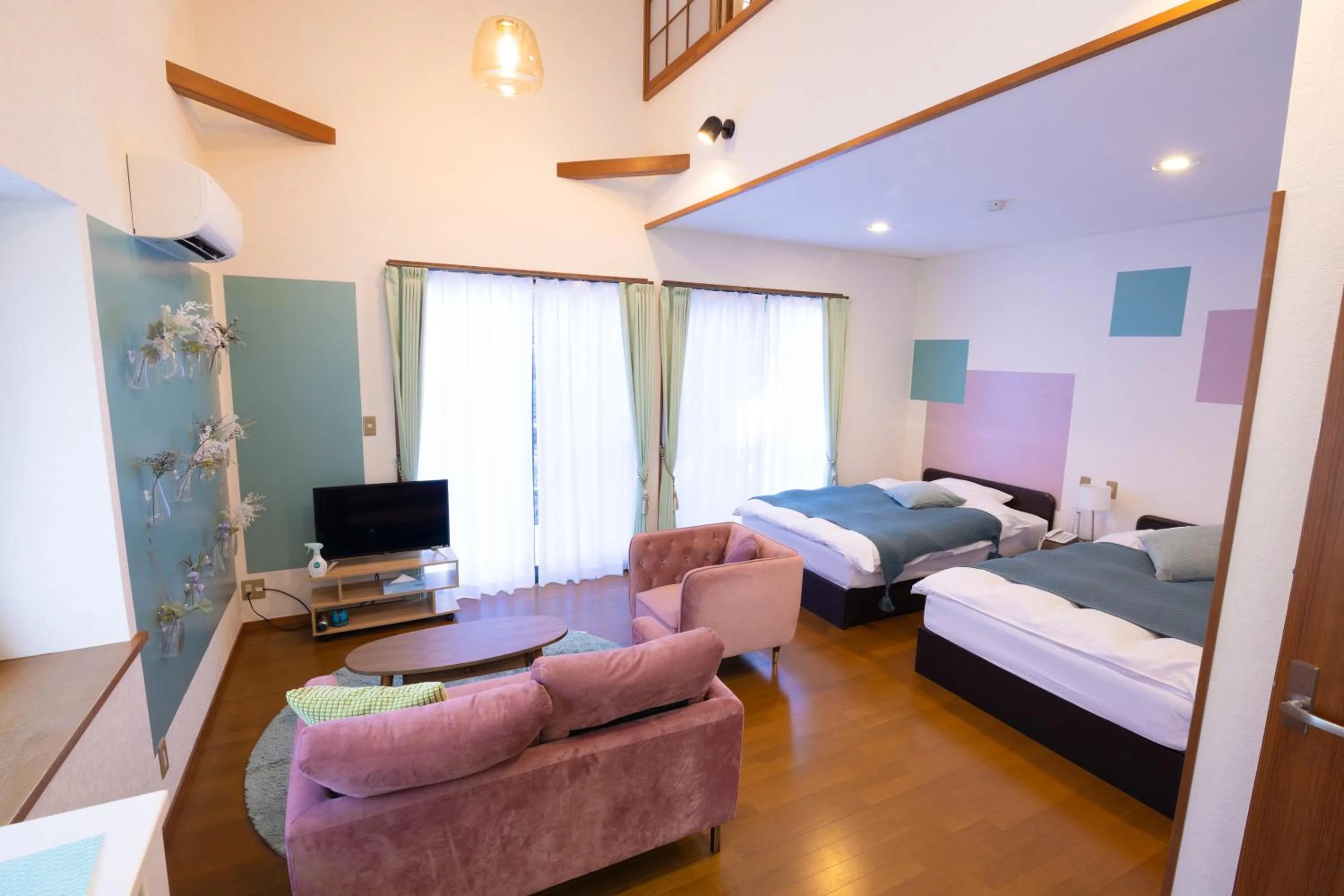 Photo of the whole room, Bed in Le Nessa Akazawa