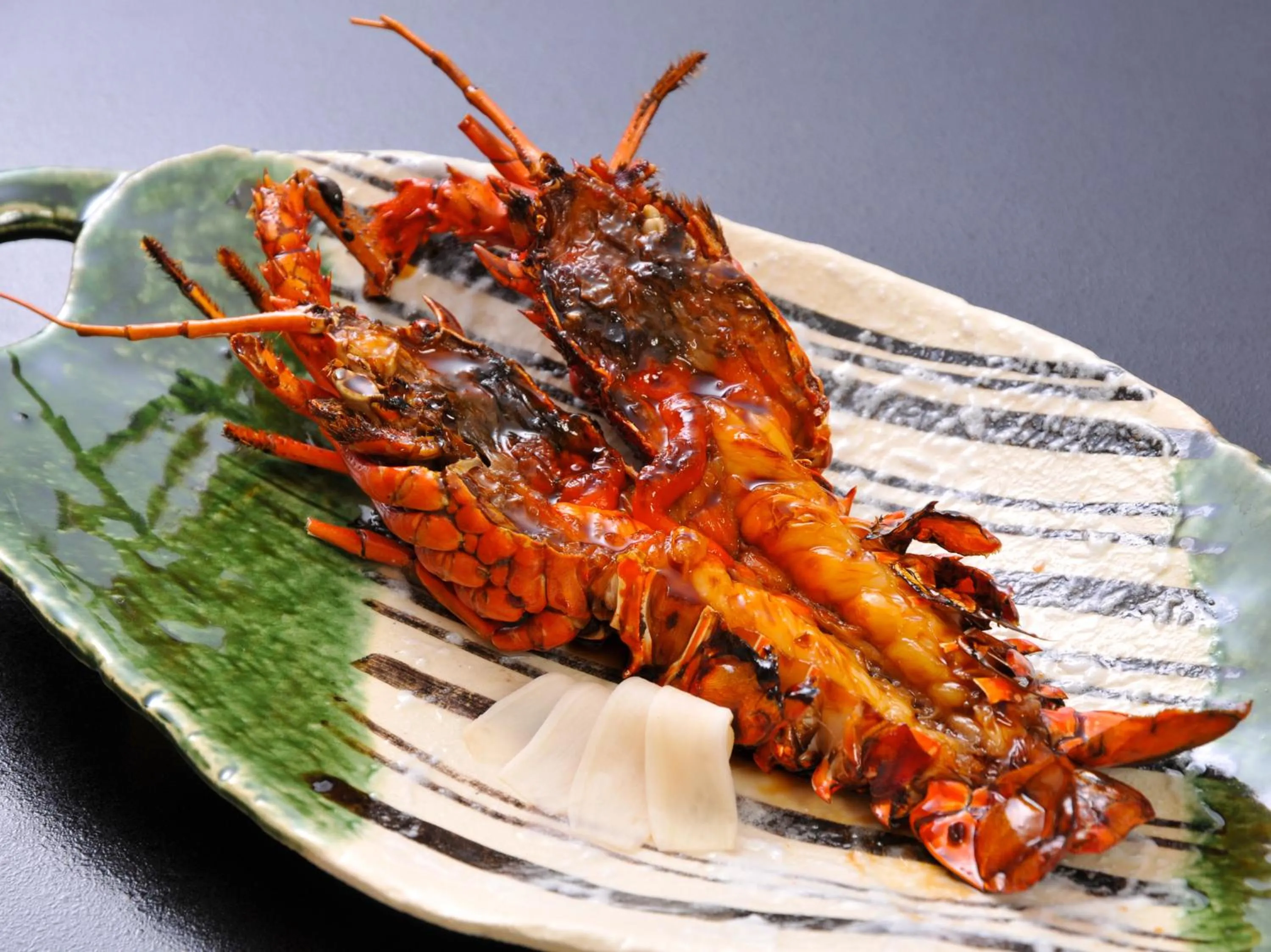 Food in Le Nessa Akazawa