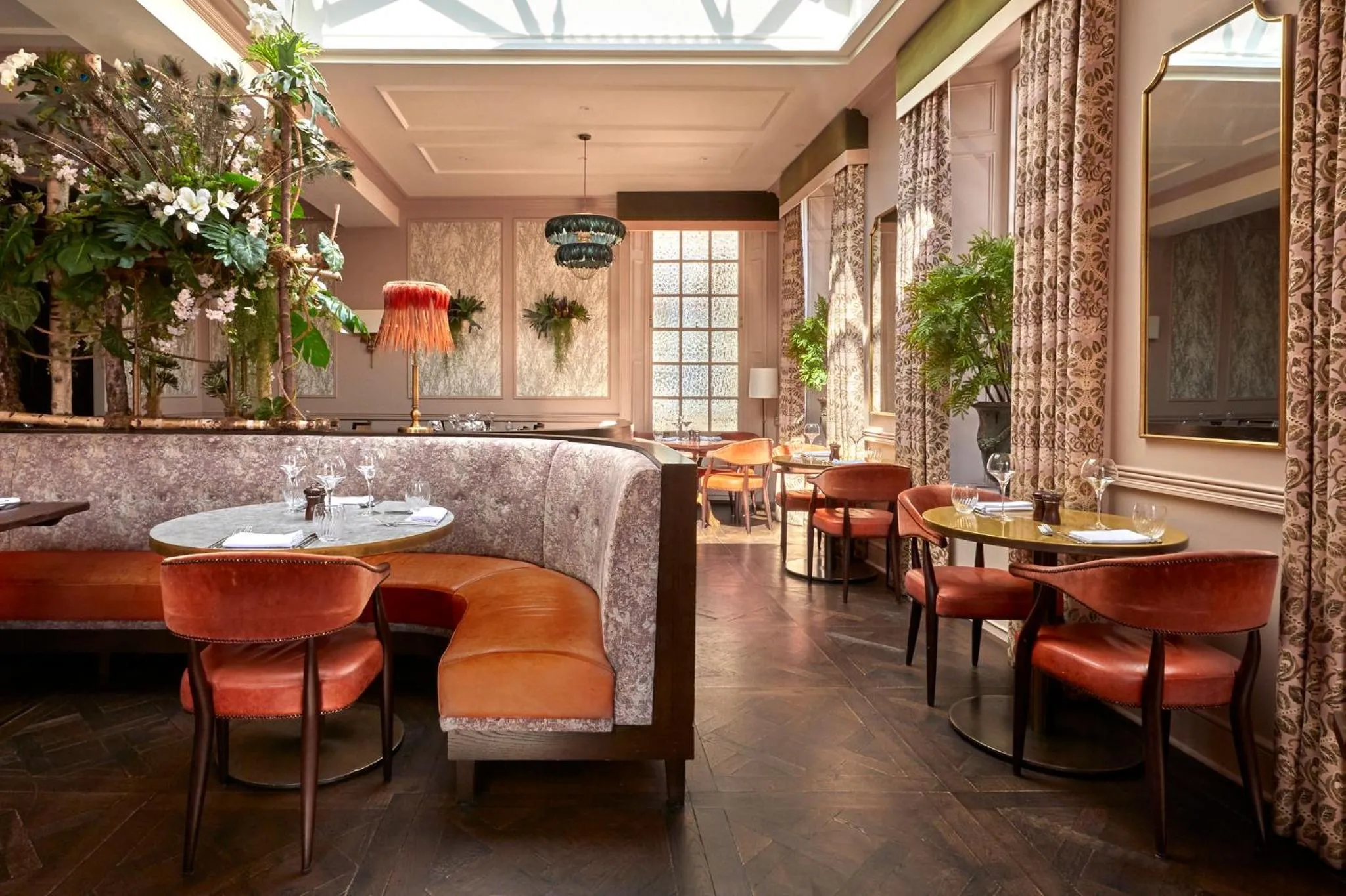 Restaurant/places to eat in Richmond Hill Hotel