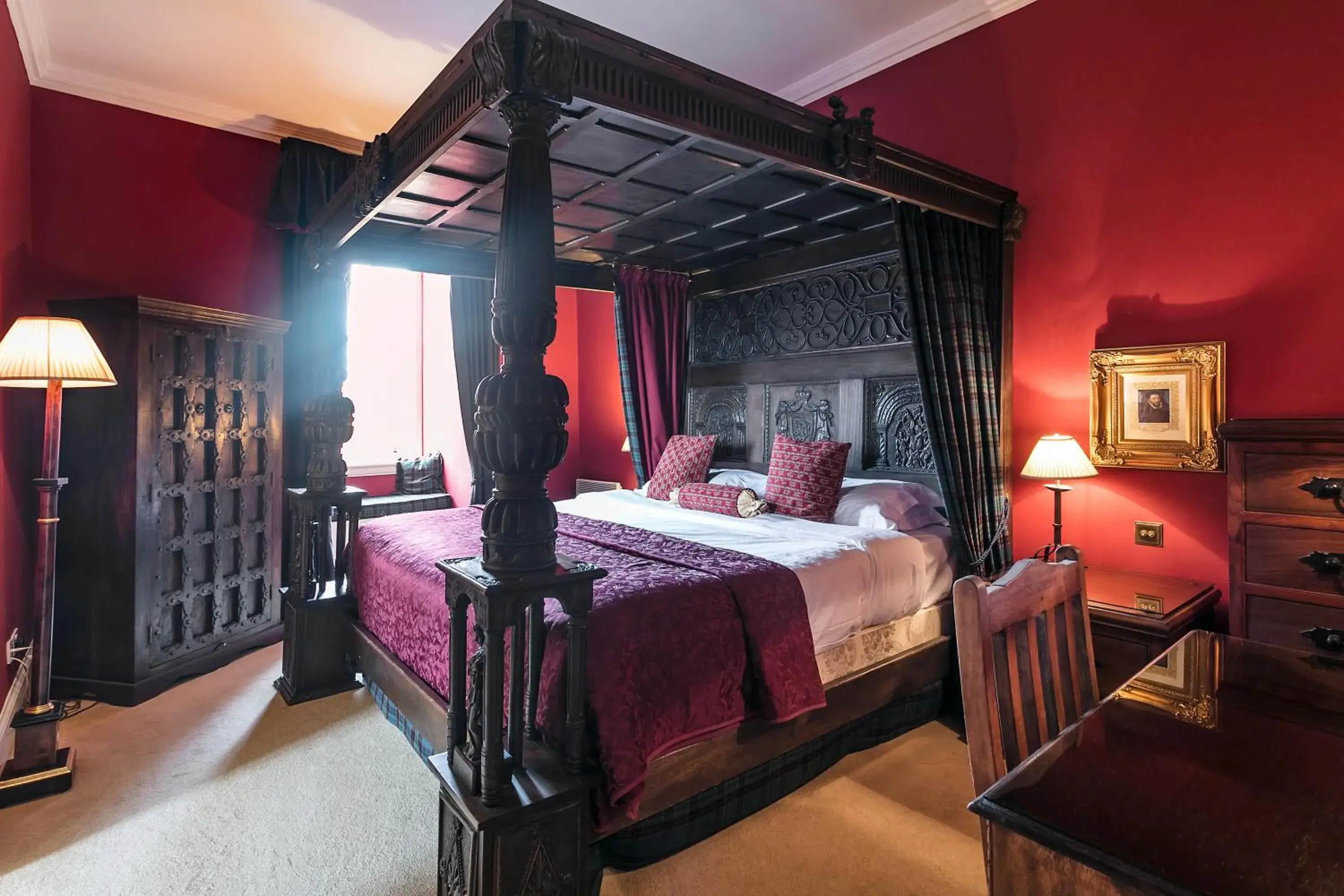 Themed Double Room with Four Poster Bed - single occupancy in Dalhousie Castle Hotel Themed Double Room with Four Poster Bed - single occupancy in Dalhousie Castle Hotel
