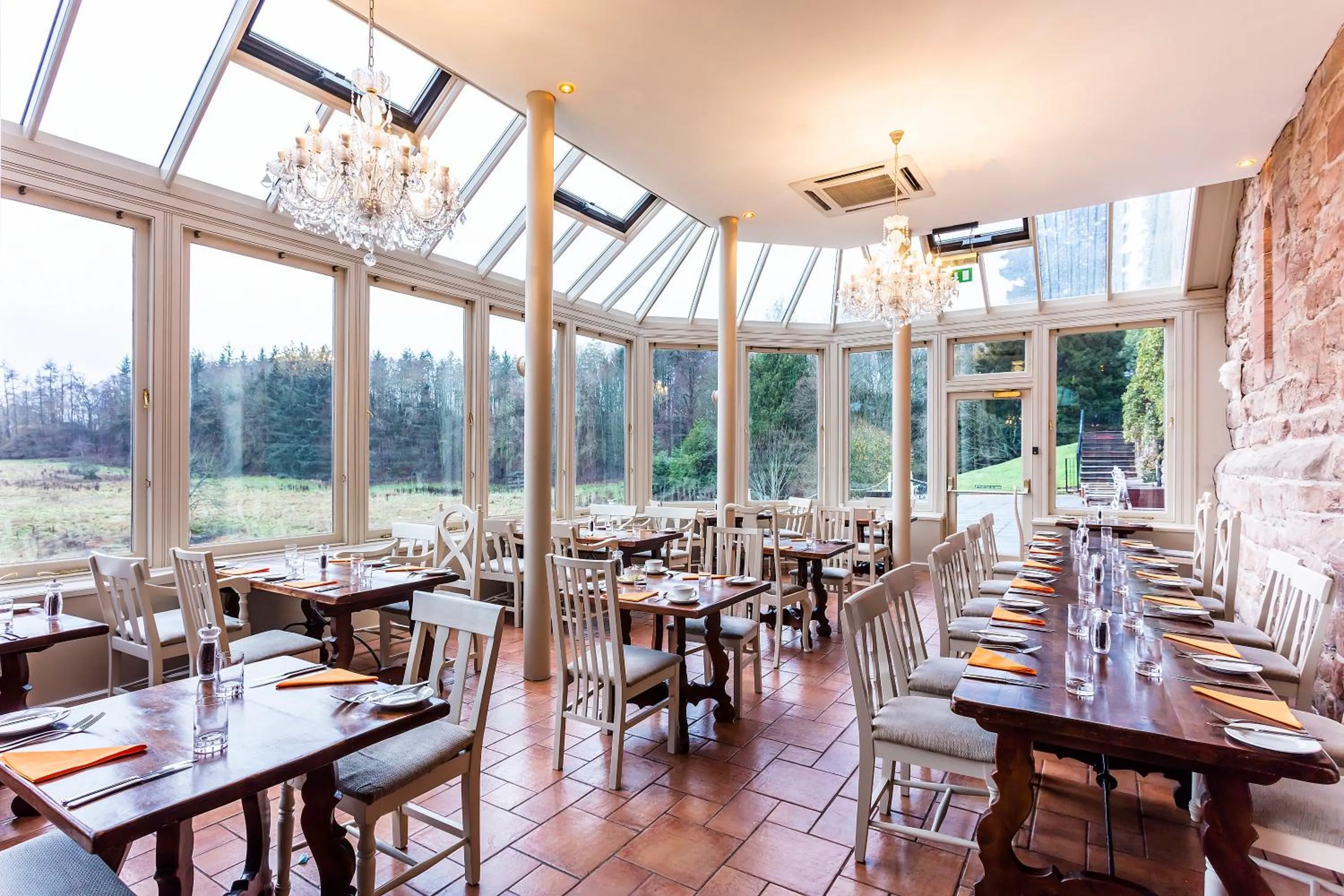 Restaurant/places to eat in Dalhousie Castle