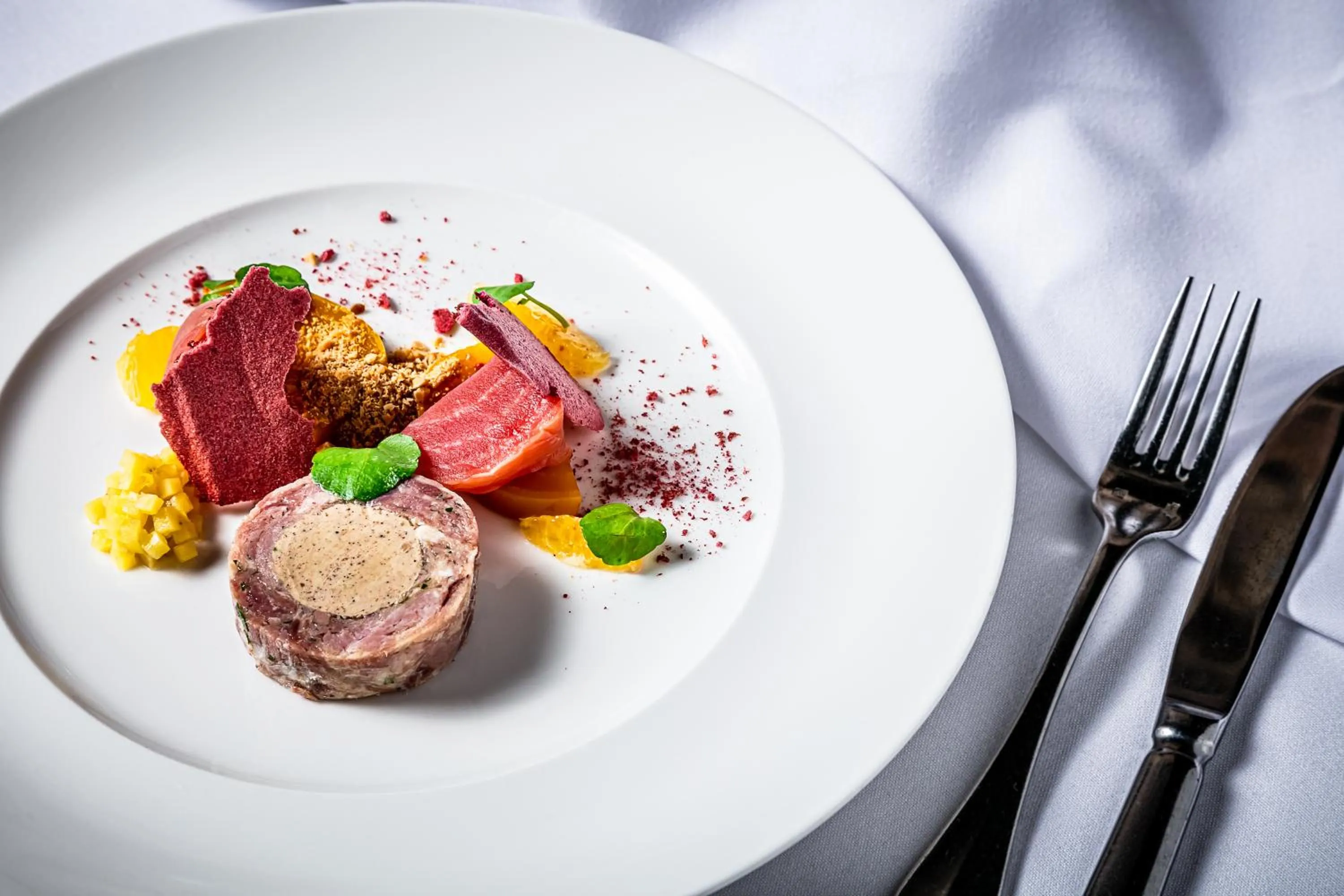 Restaurant/places to eat in Dalhousie Castle