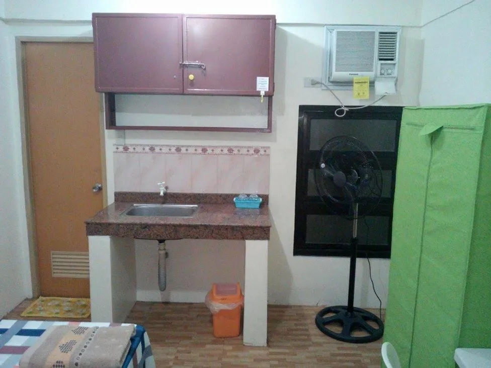 Budget Studio Unit in Makati