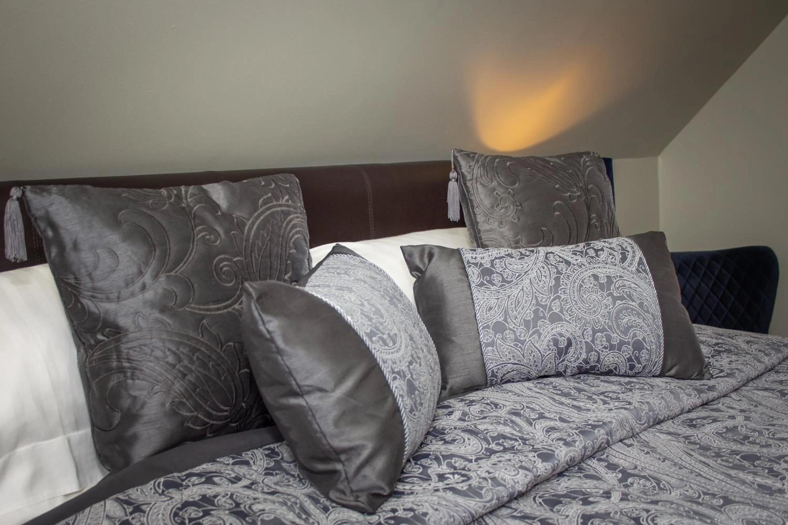 Bed in Beaumont Guest House Windermere - Adult Only - Free Car Park & Off Site access to the local Health Centre