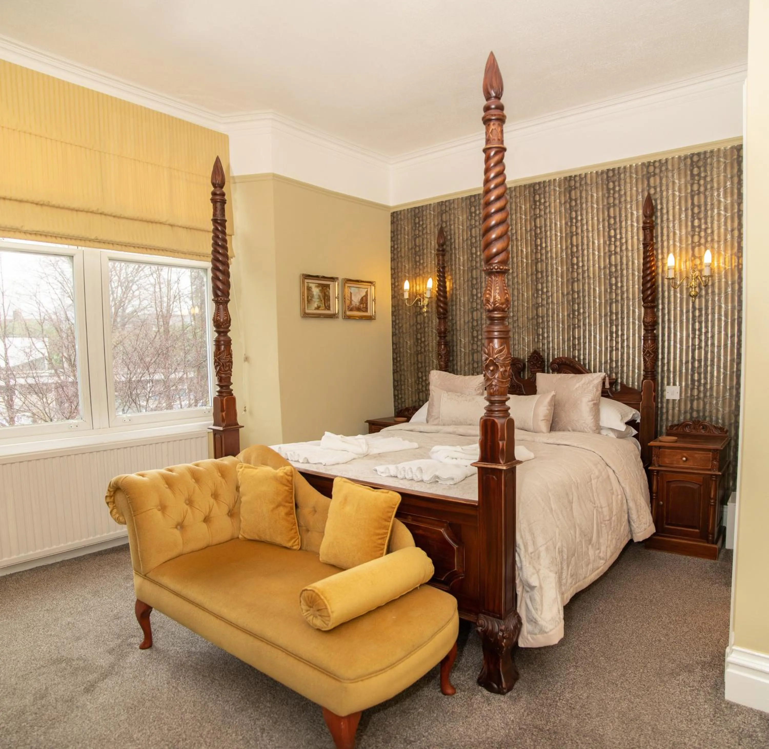 Bed in Beaumont Guest House Windermere - Adult Only - Free Car Park & Off Site access to the local Health Centre
