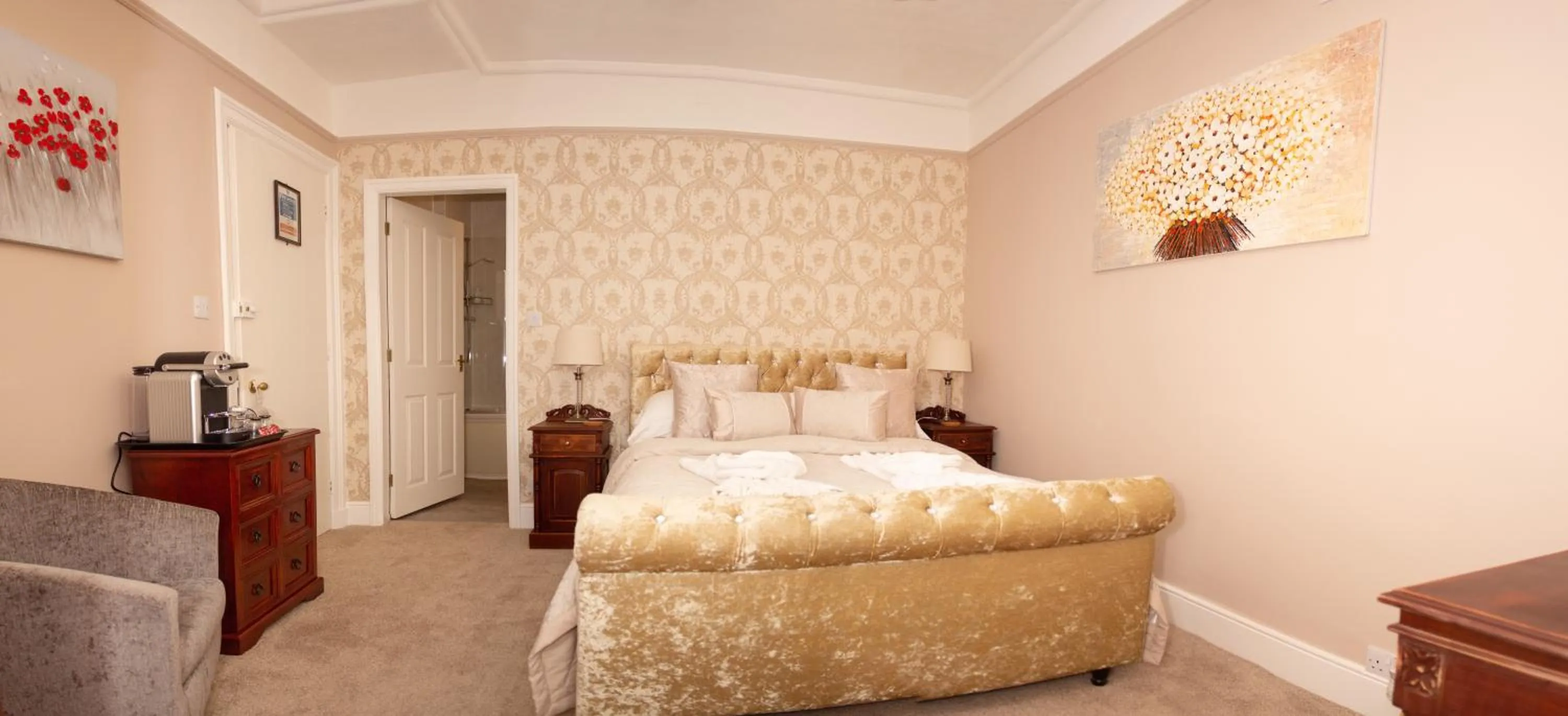 Bed in Beaumont Guest House Windermere - Adult Only - Free Car Park & Off Site access to the local Health Centre