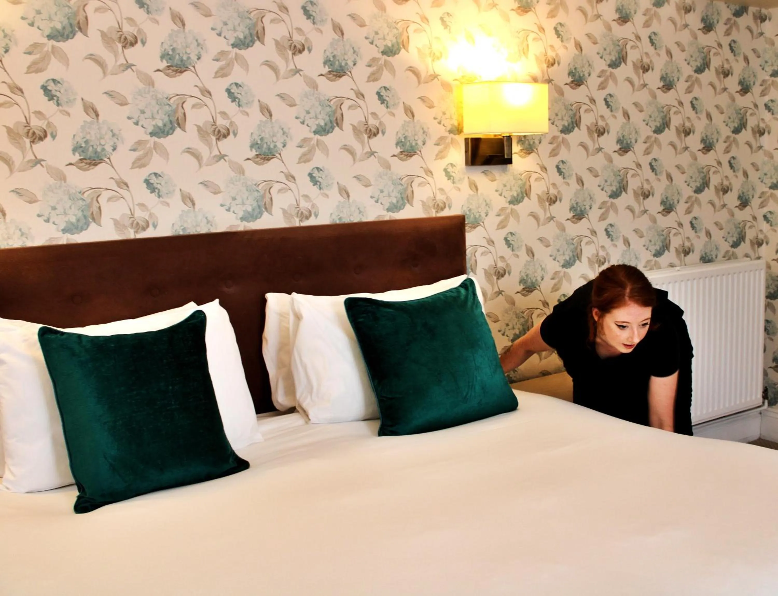 Bed in Victoria Square Hotel Clifton Village