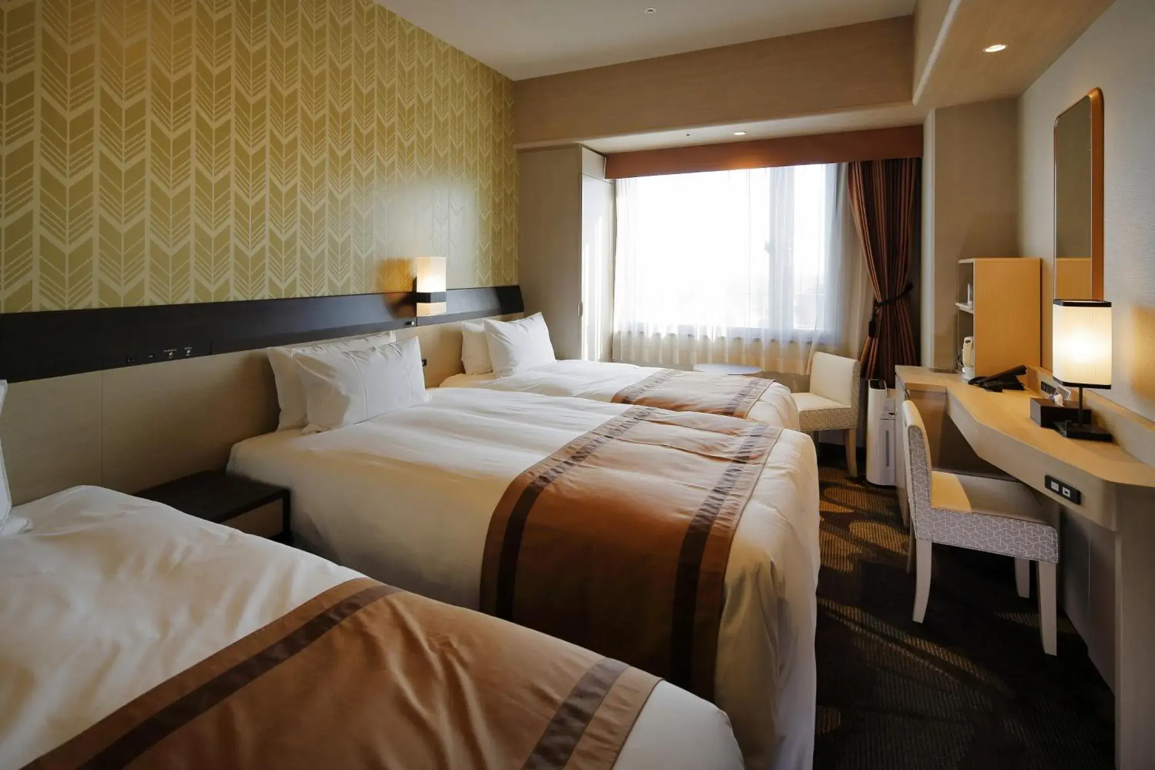 Standard Triple Room - single occupancy - Non-Smoking in Hotel Monterey Himeji Standard Triple Room - single occupancy - Non-Smoking in Hotel Monterey Himeji