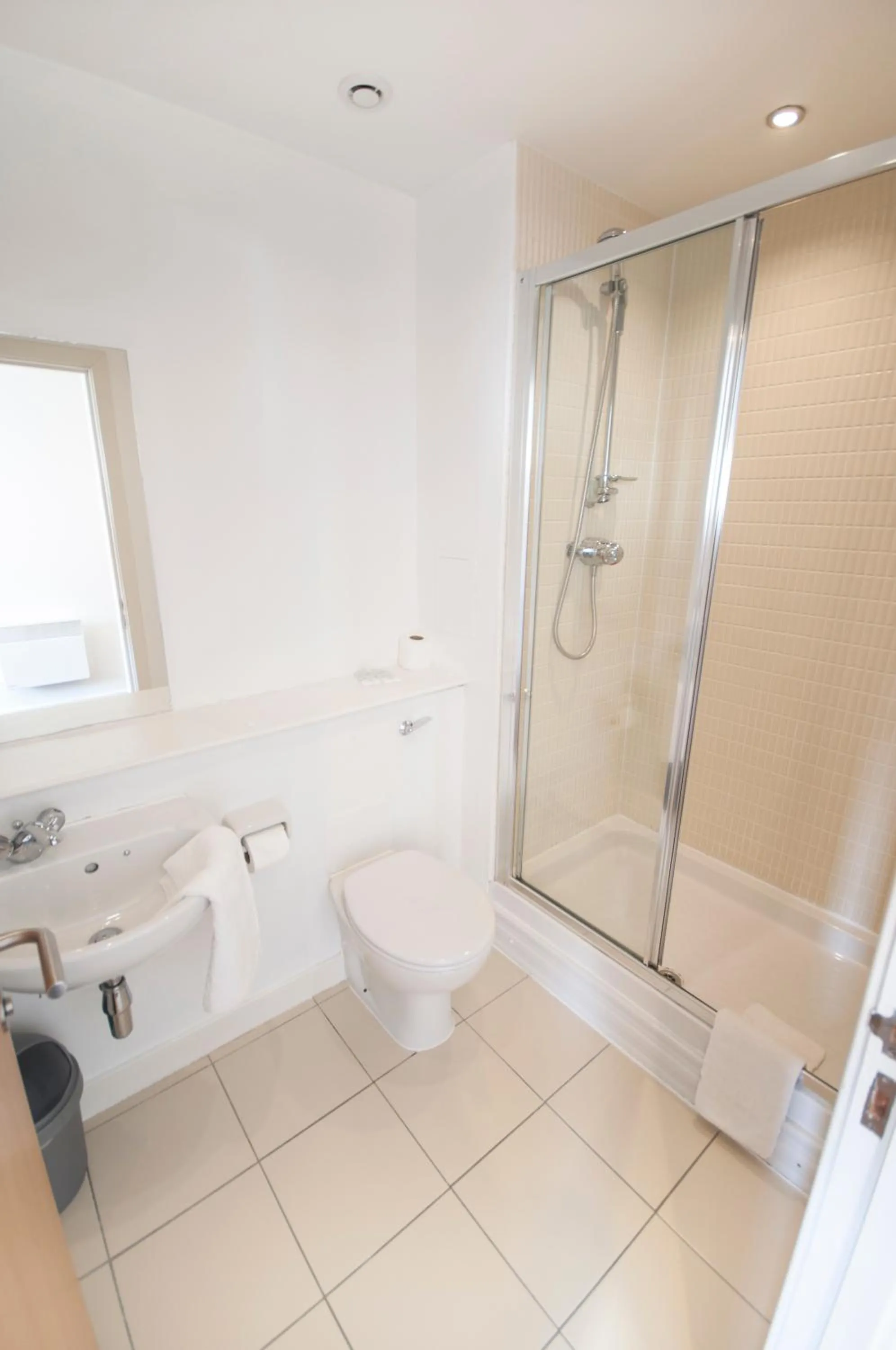 Shower in Ocean Serviced Apartments