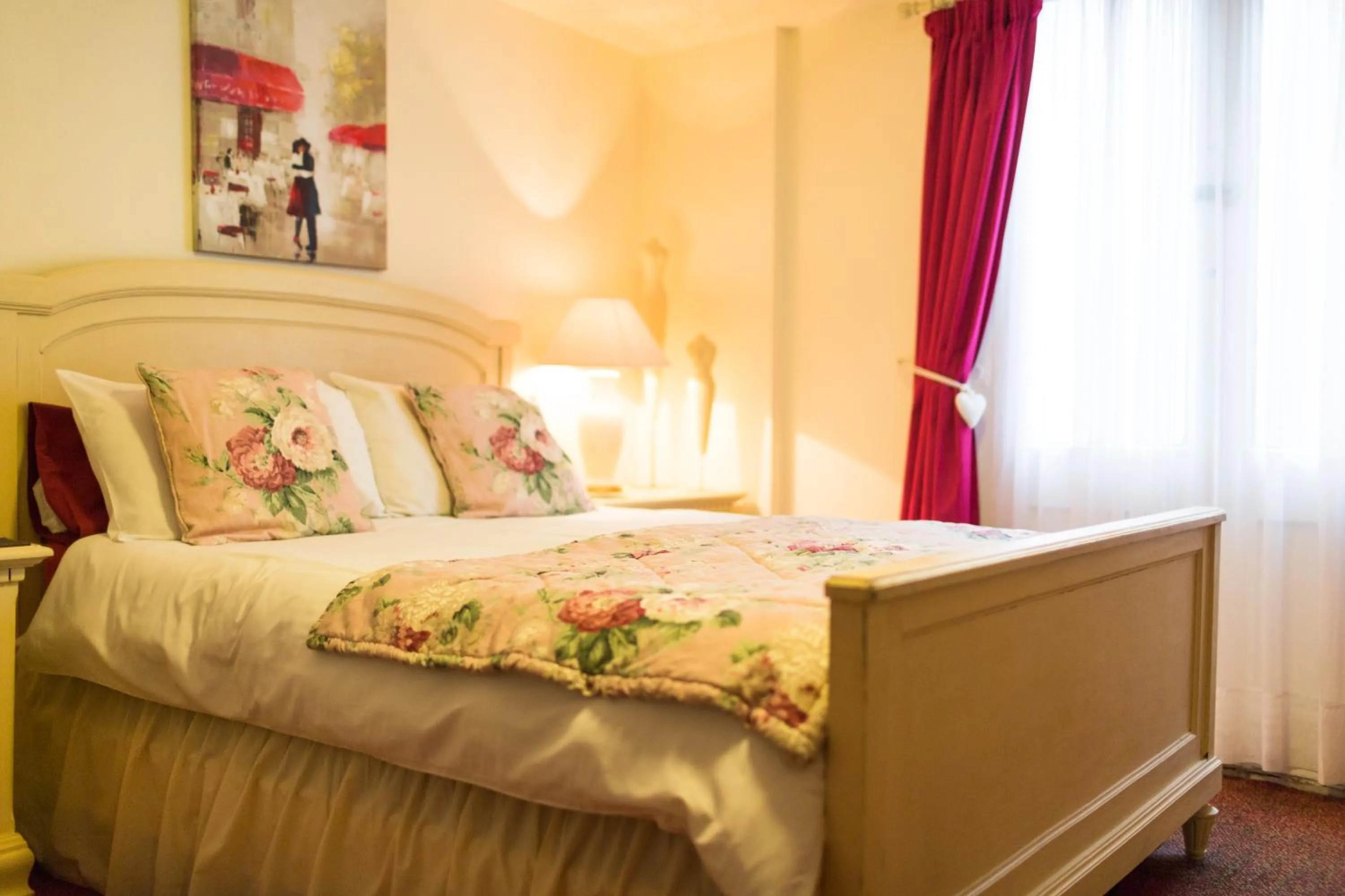 Bed in The Bell Hotel