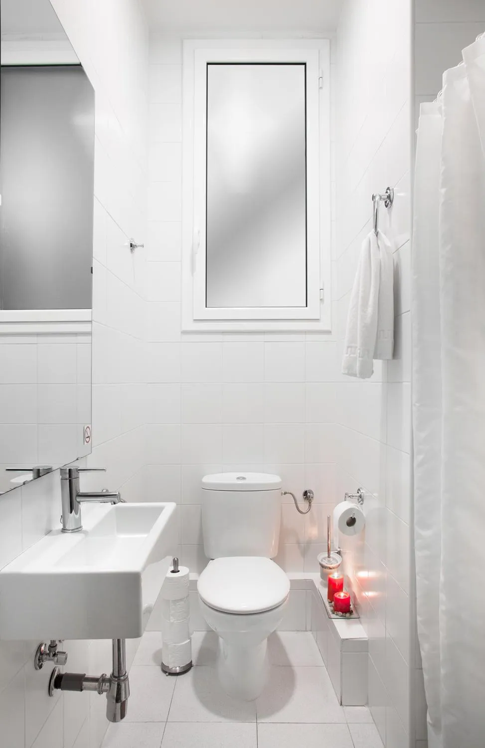 Bathroom in CasaNova Guest House