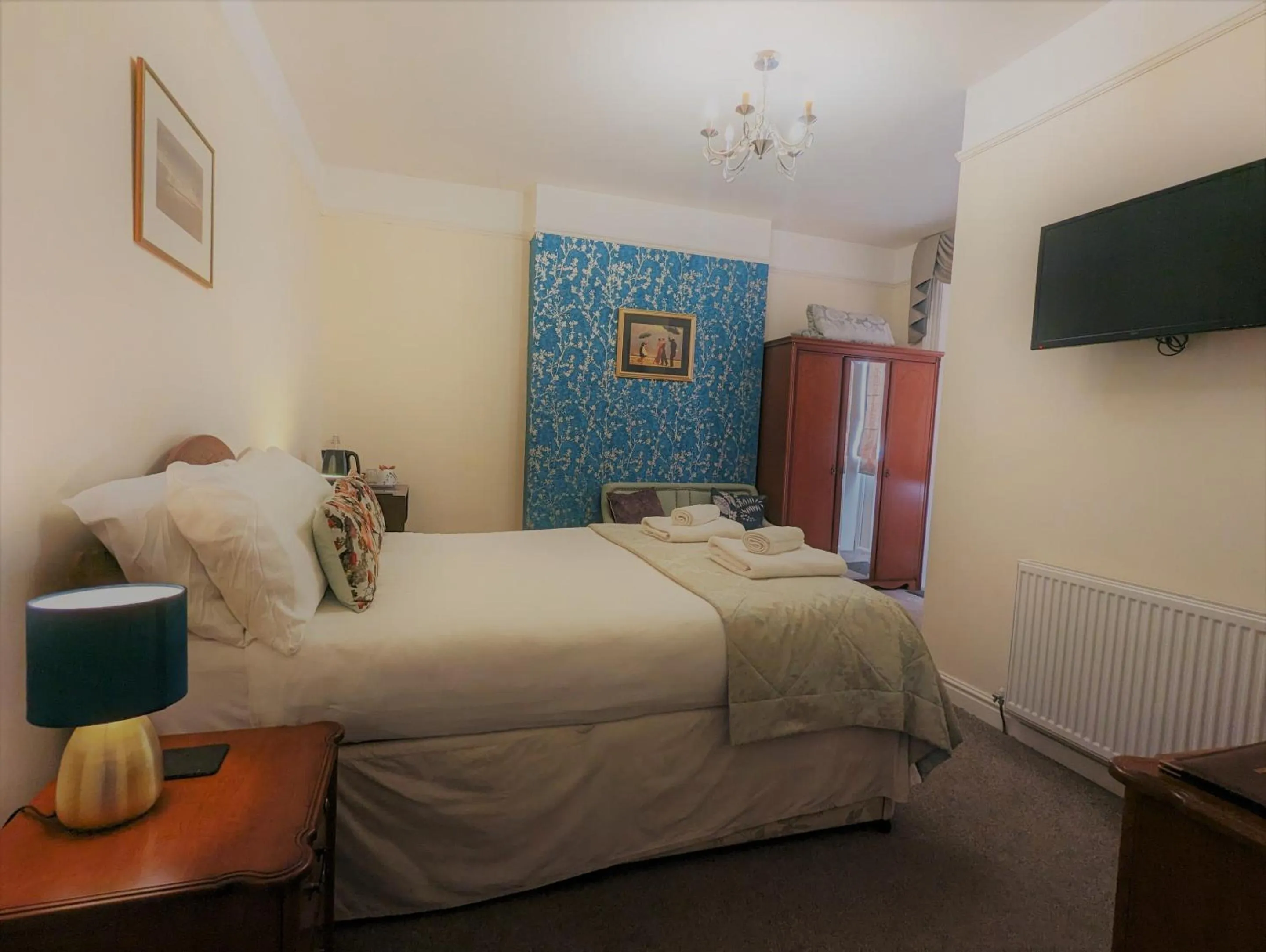 Bedroom, Bed in The Senarth Guesthouse - Seaside Guesthouse with Breakfast & Free Parking