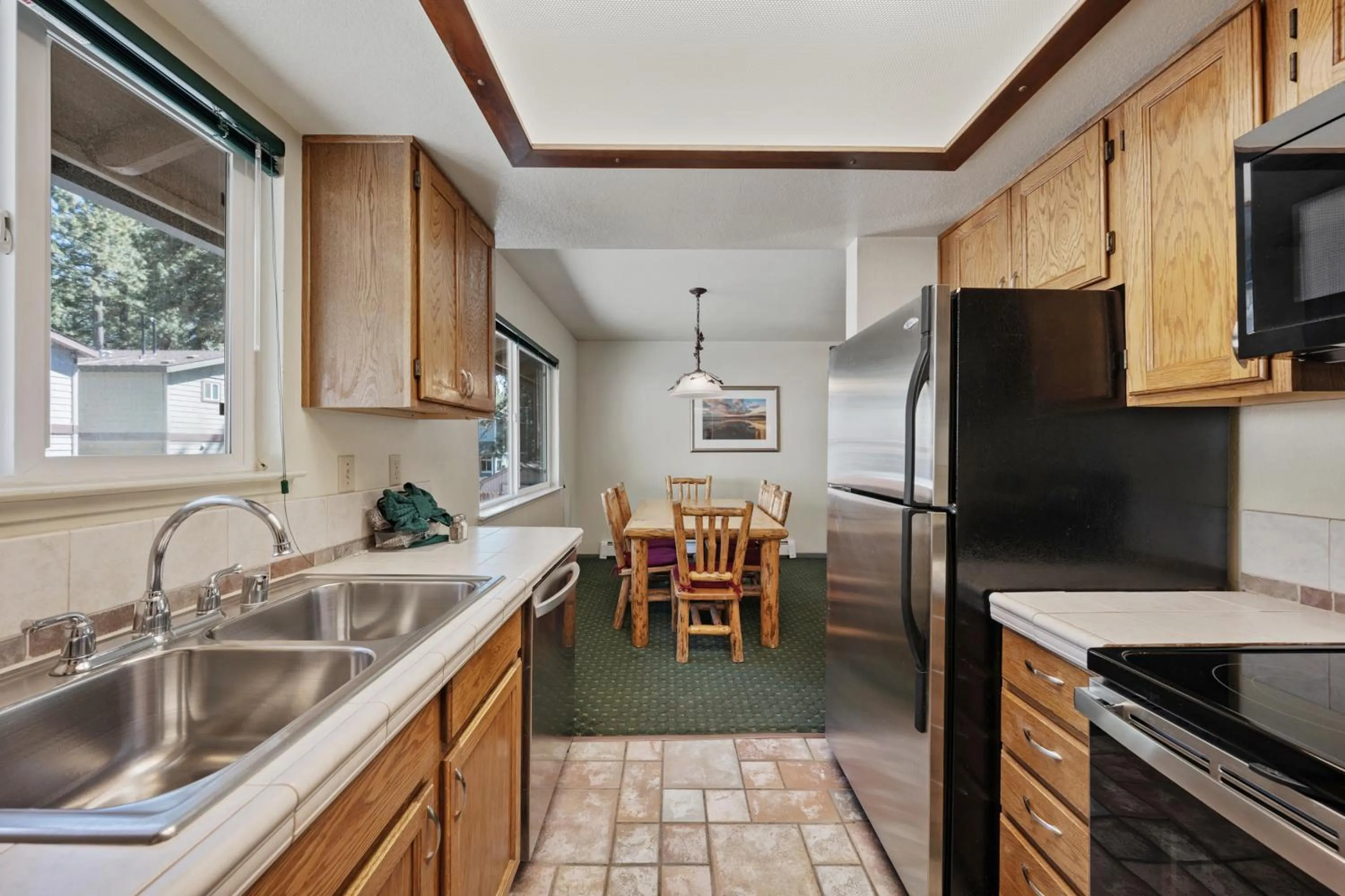 Kitchen or kitchenette in The Lodge at Lake Tahoe
