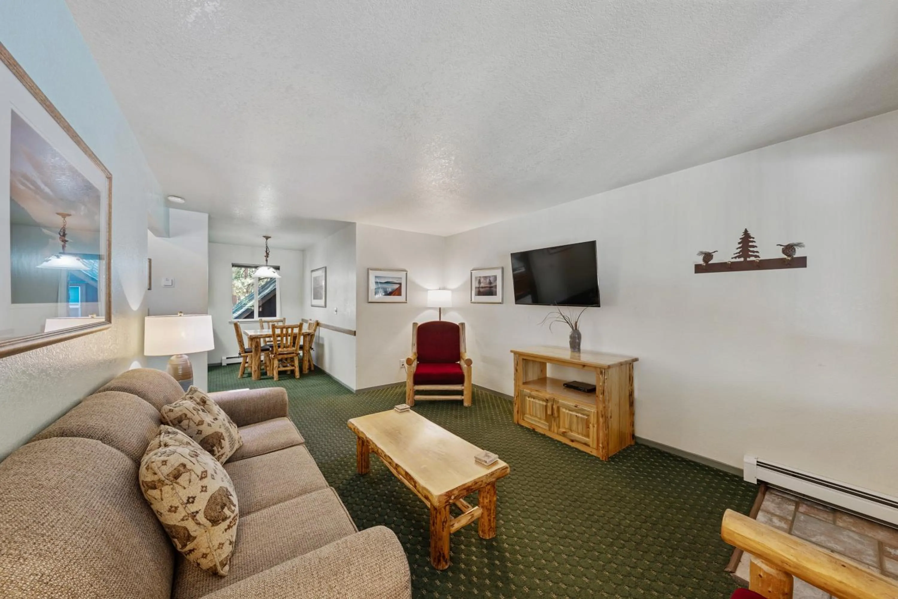 TV and multimedia in The Lodge at Lake Tahoe