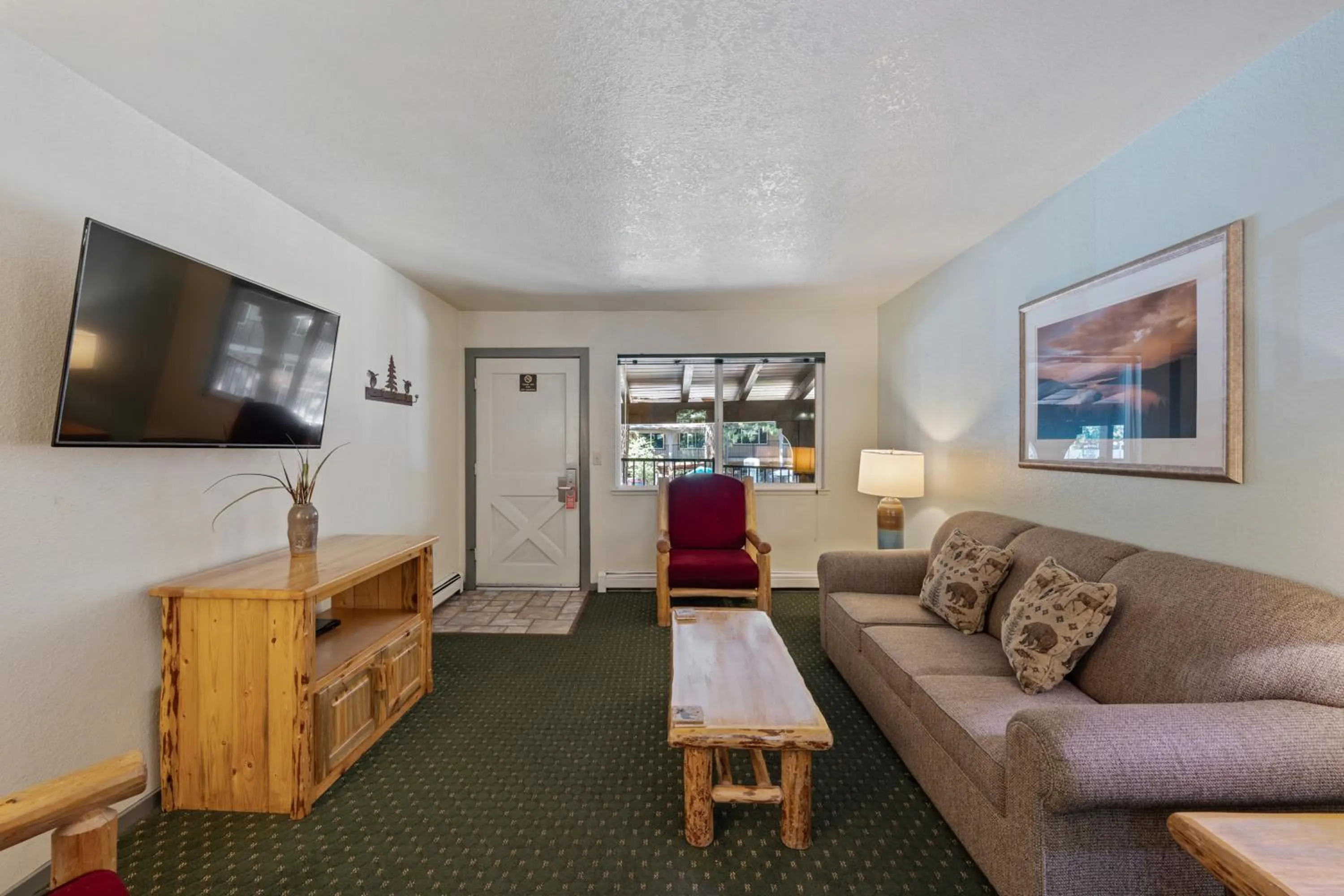 TV and multimedia in The Lodge at Lake Tahoe