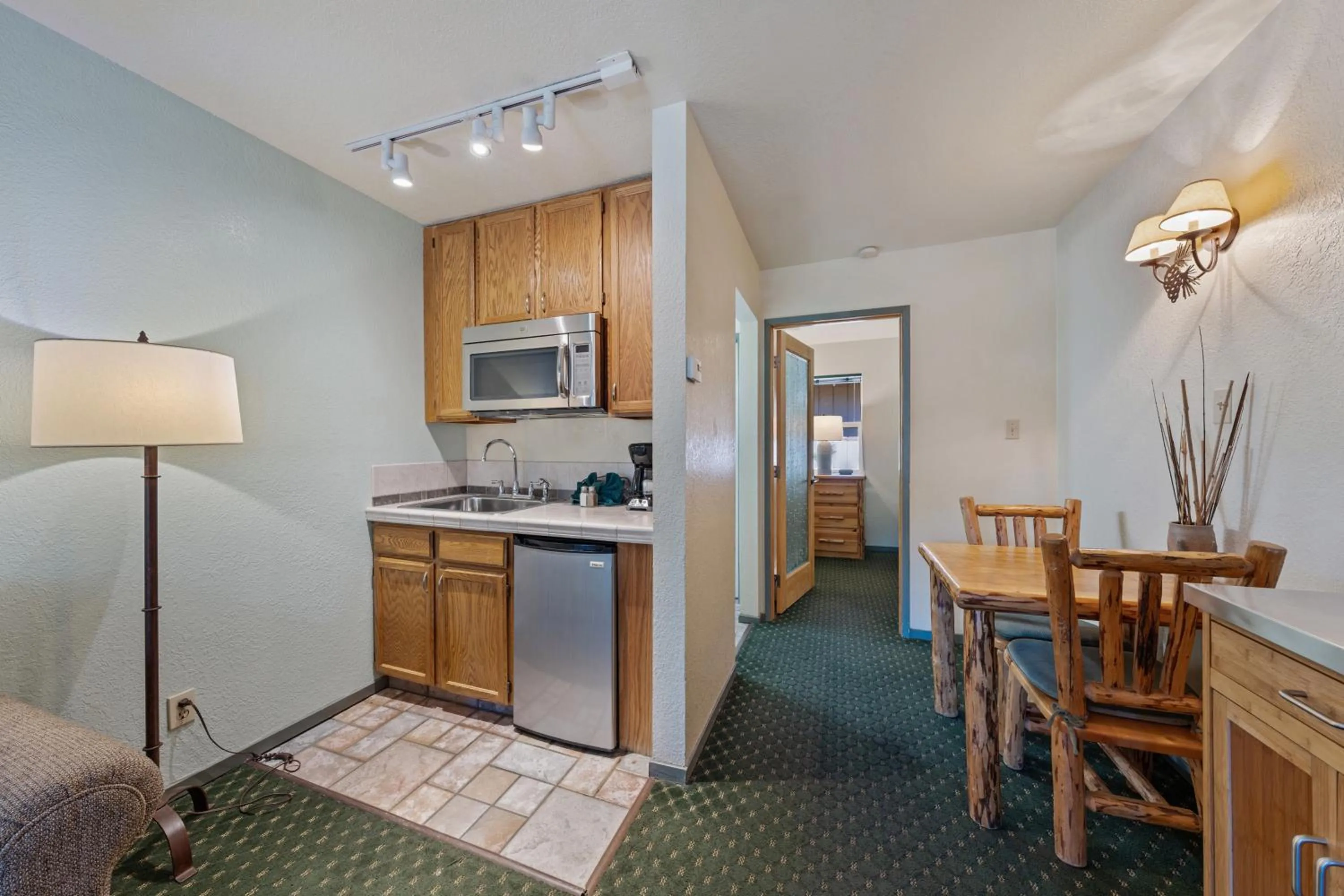 Kitchen or kitchenette in The Lodge at Lake Tahoe