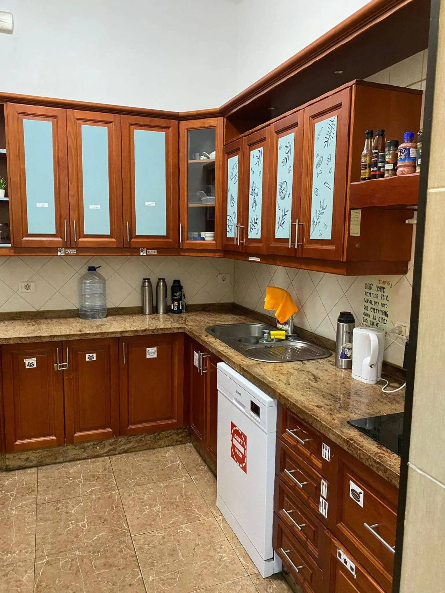 Kitchen or kitchenette in Drago Hostel