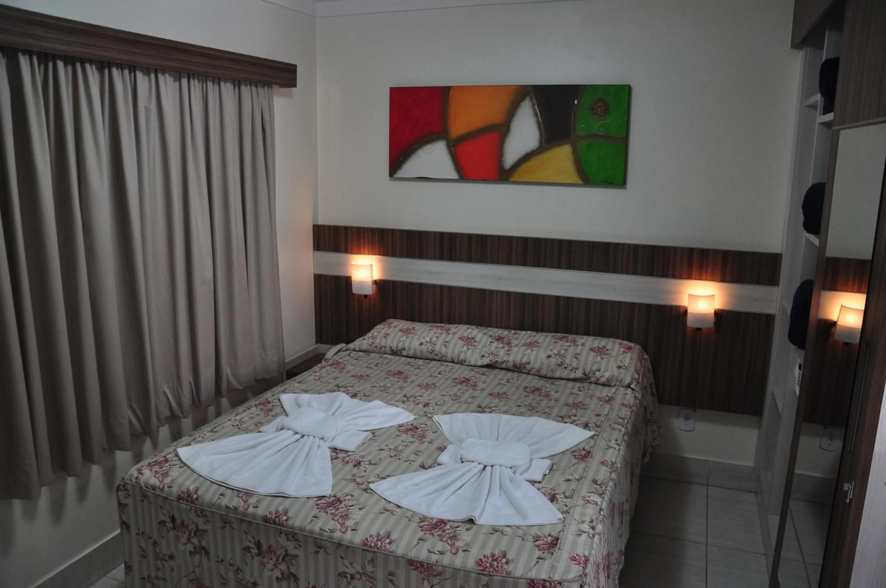 Bed in LACQUA DIROMA Hotéis e Parques, diversão 24h