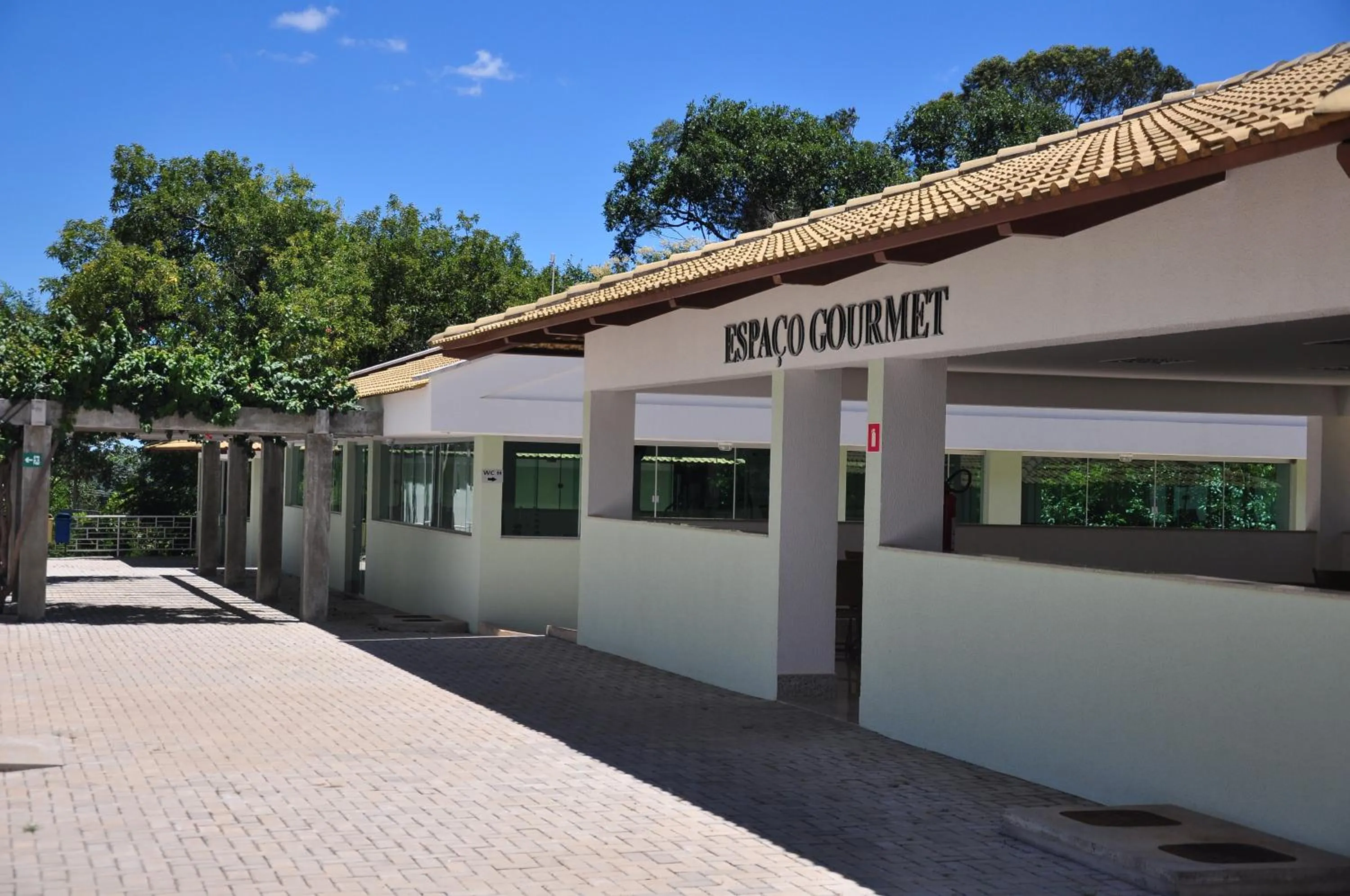 Communal kitchen in LACQUA DIROMA Hotéis e Parques, diversão 24h