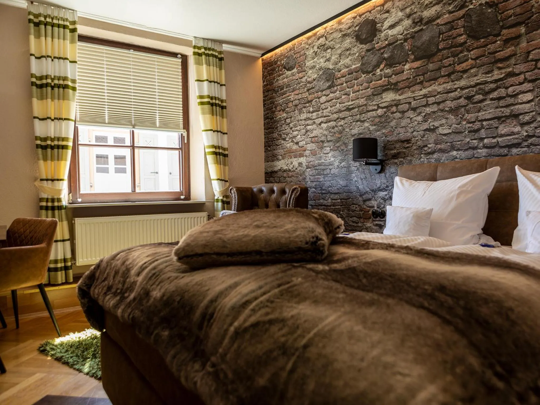 Bed in Hotel Zum Burggraf