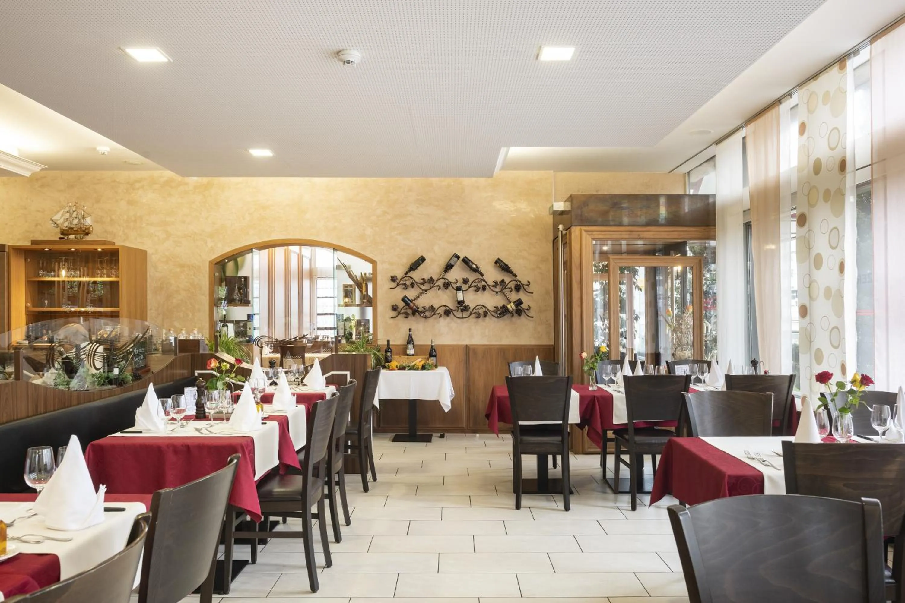 Restaurant/places to eat in Hotel Bahnhof Zollikofen