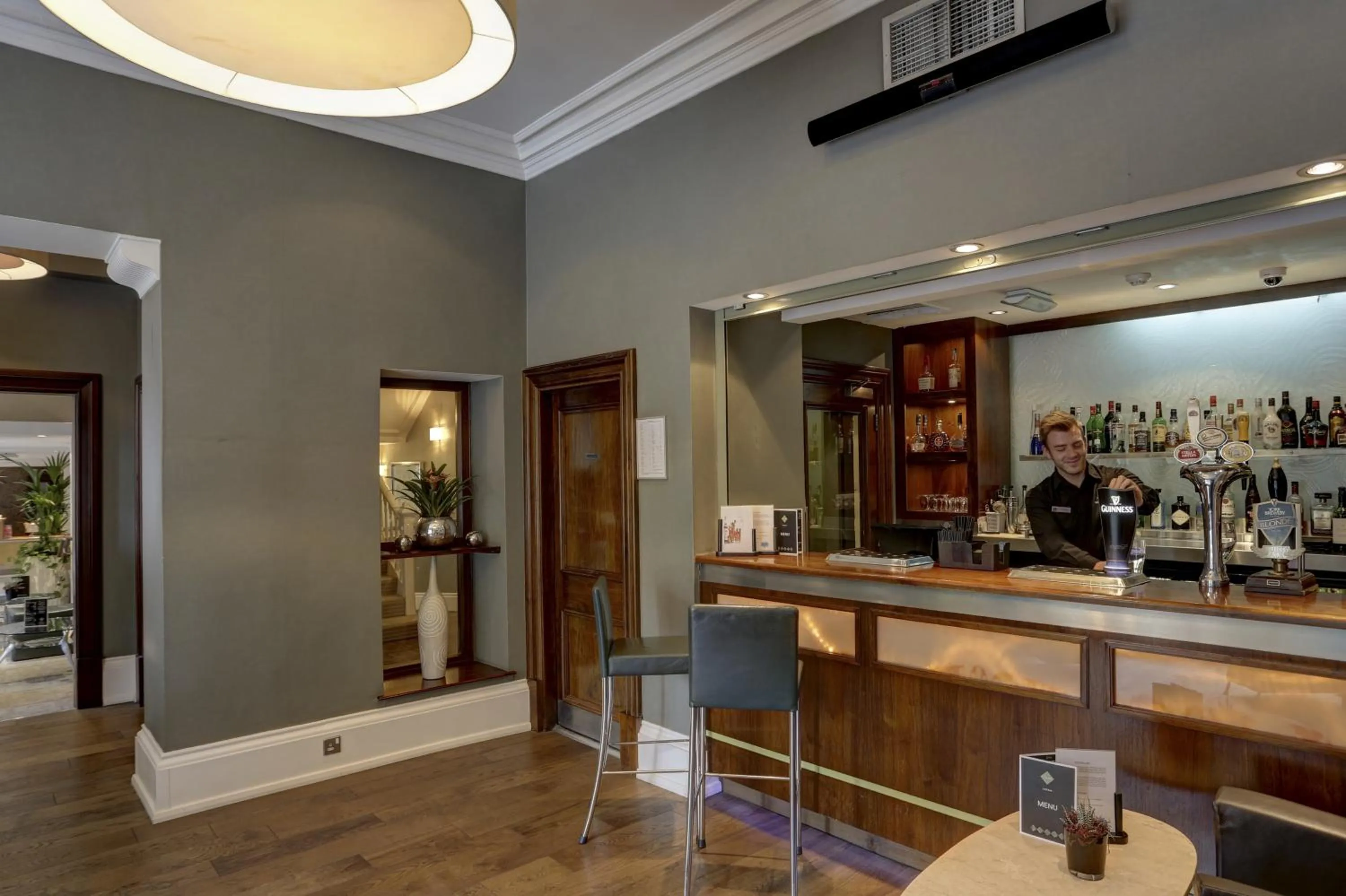 Lounge or bar in The Dean Court