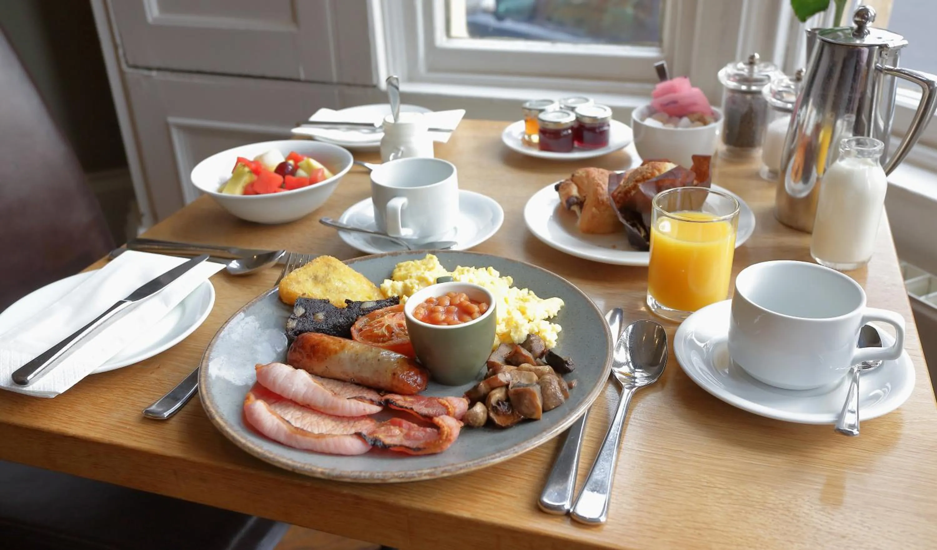 English/Irish breakfast in The Dean Court