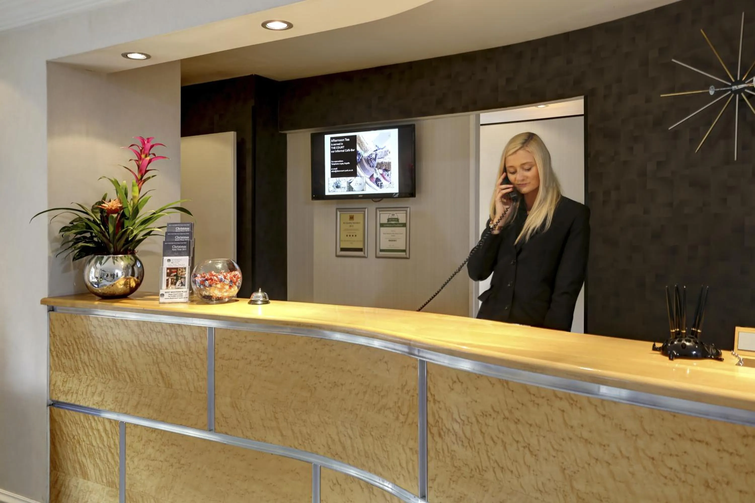 Lobby or reception in The Dean Court