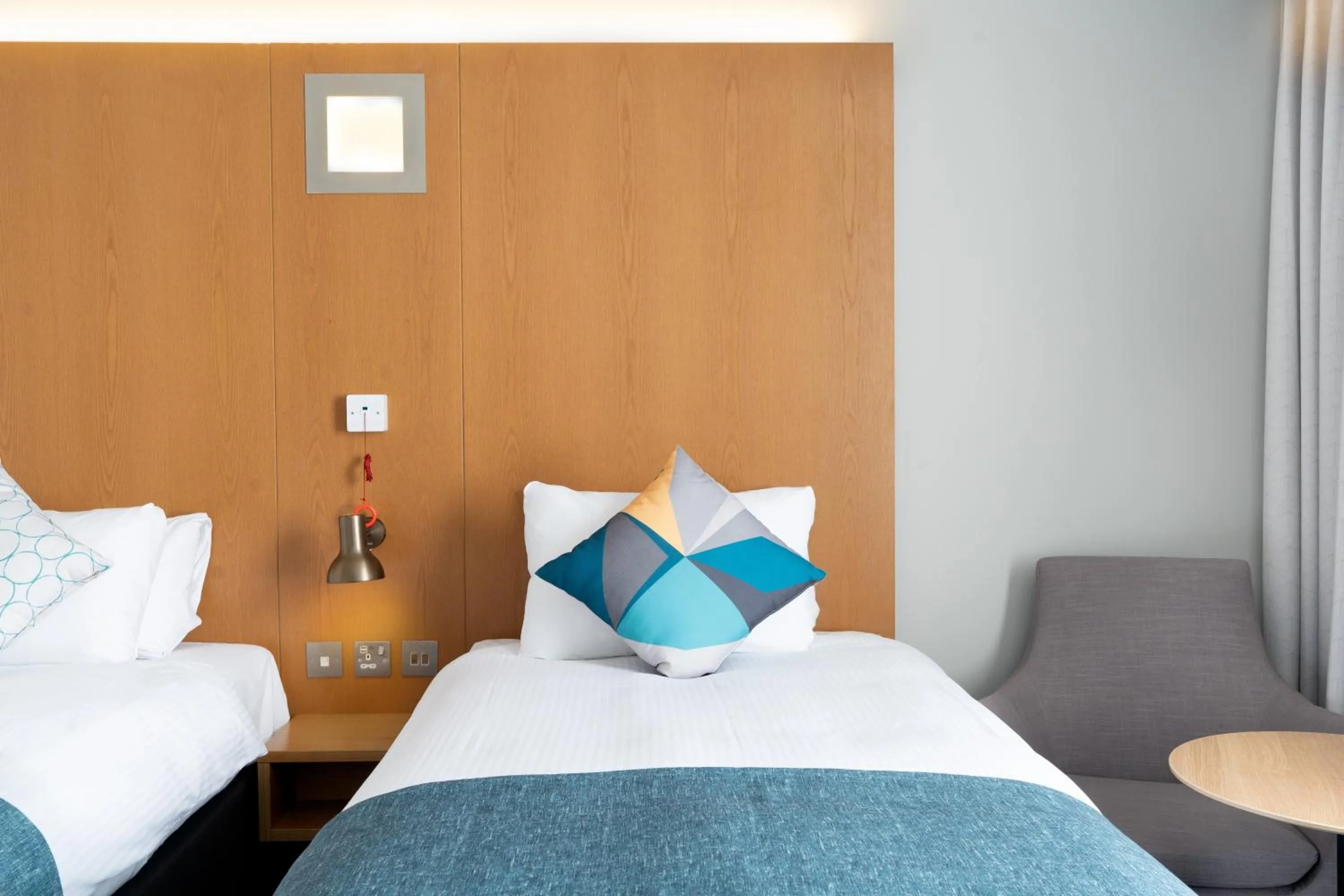 Photo of the whole room, Bed in Holiday Inn Bournemouth by IHG