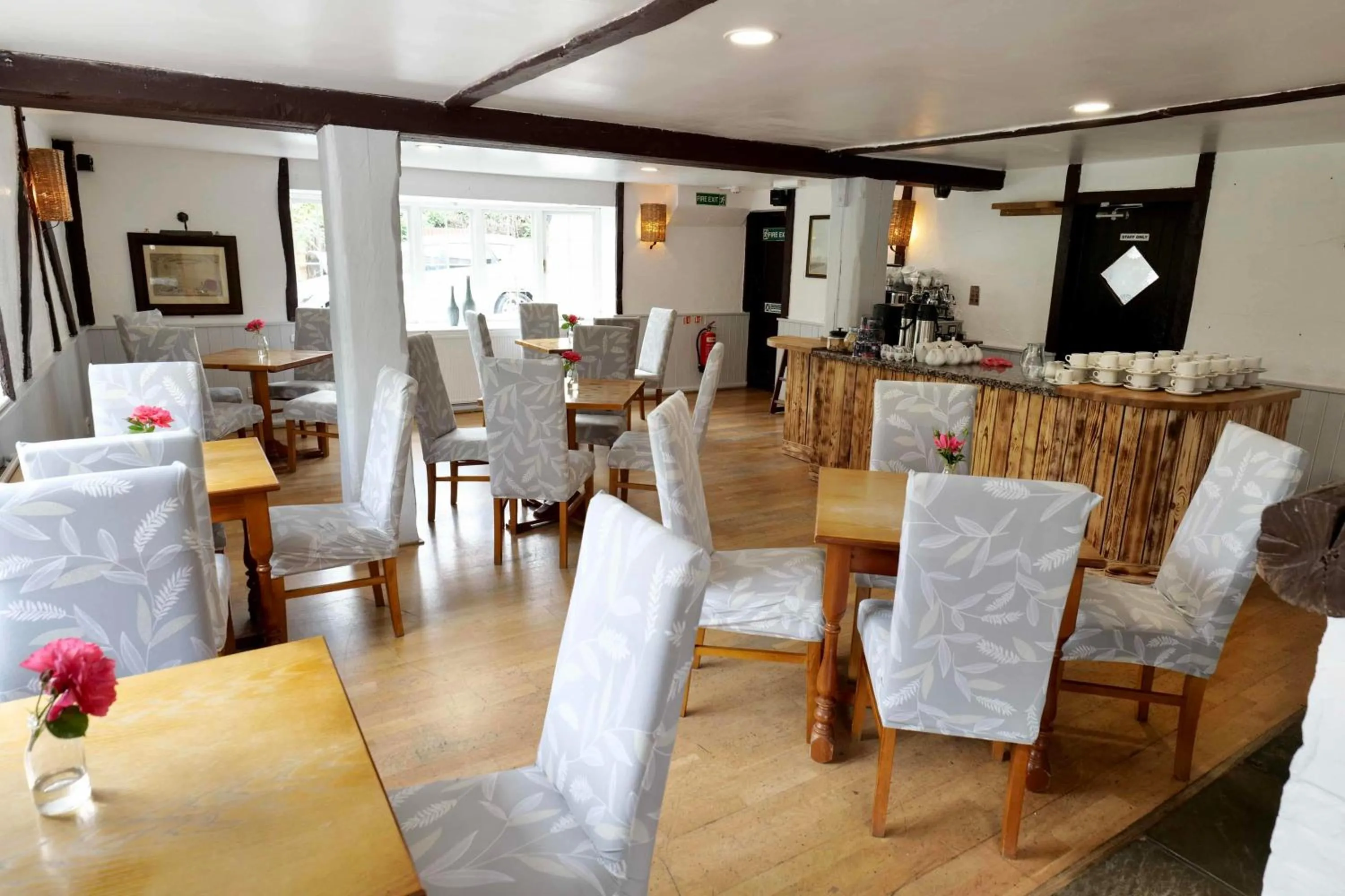 Restaurant/places to eat in The Mary Arden Inn