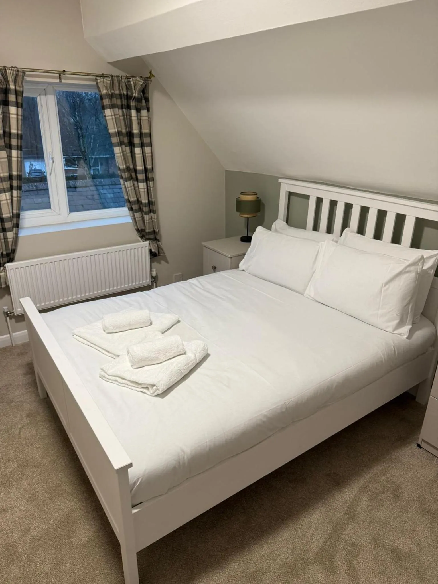 Bed in The Mary Arden Inn