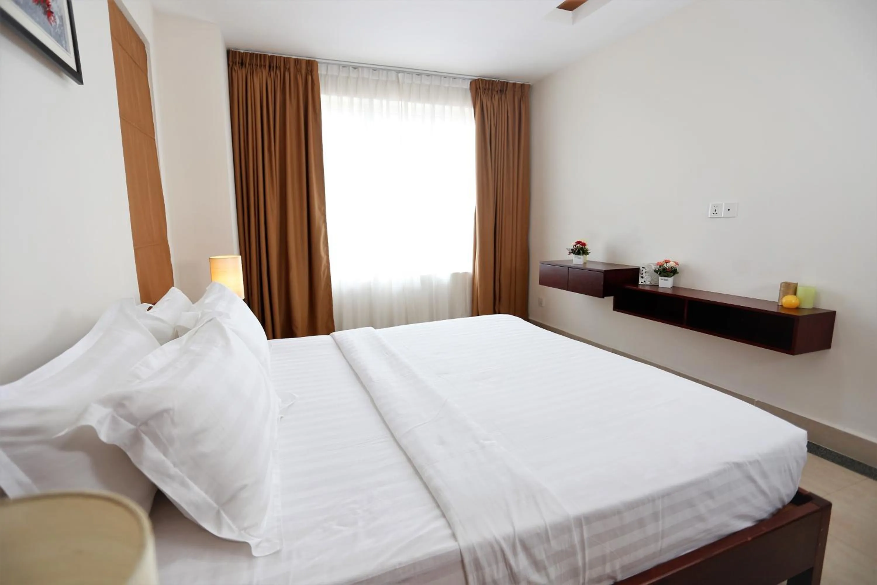 Photo of the whole room, Bed in MekongView 2 CondoTel