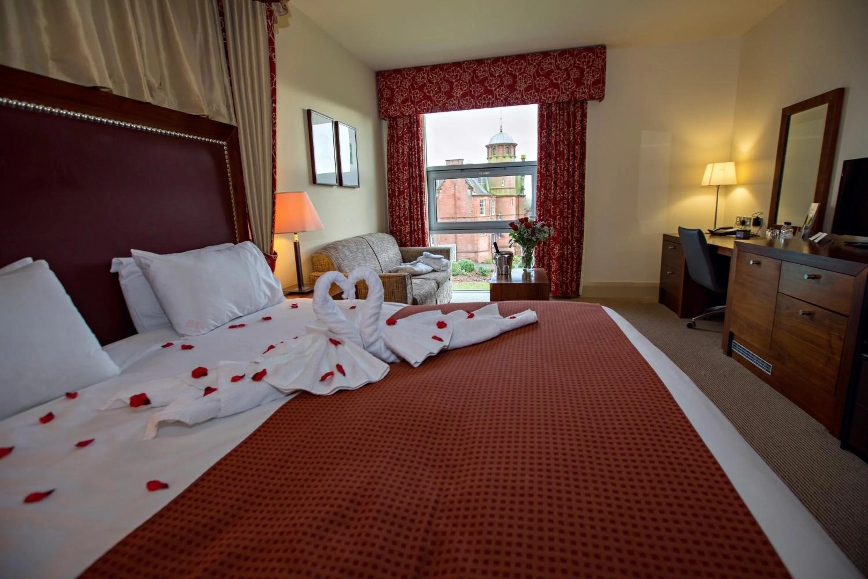 View (from property/room), Bed in Holiday Inn Dumfries by IHG