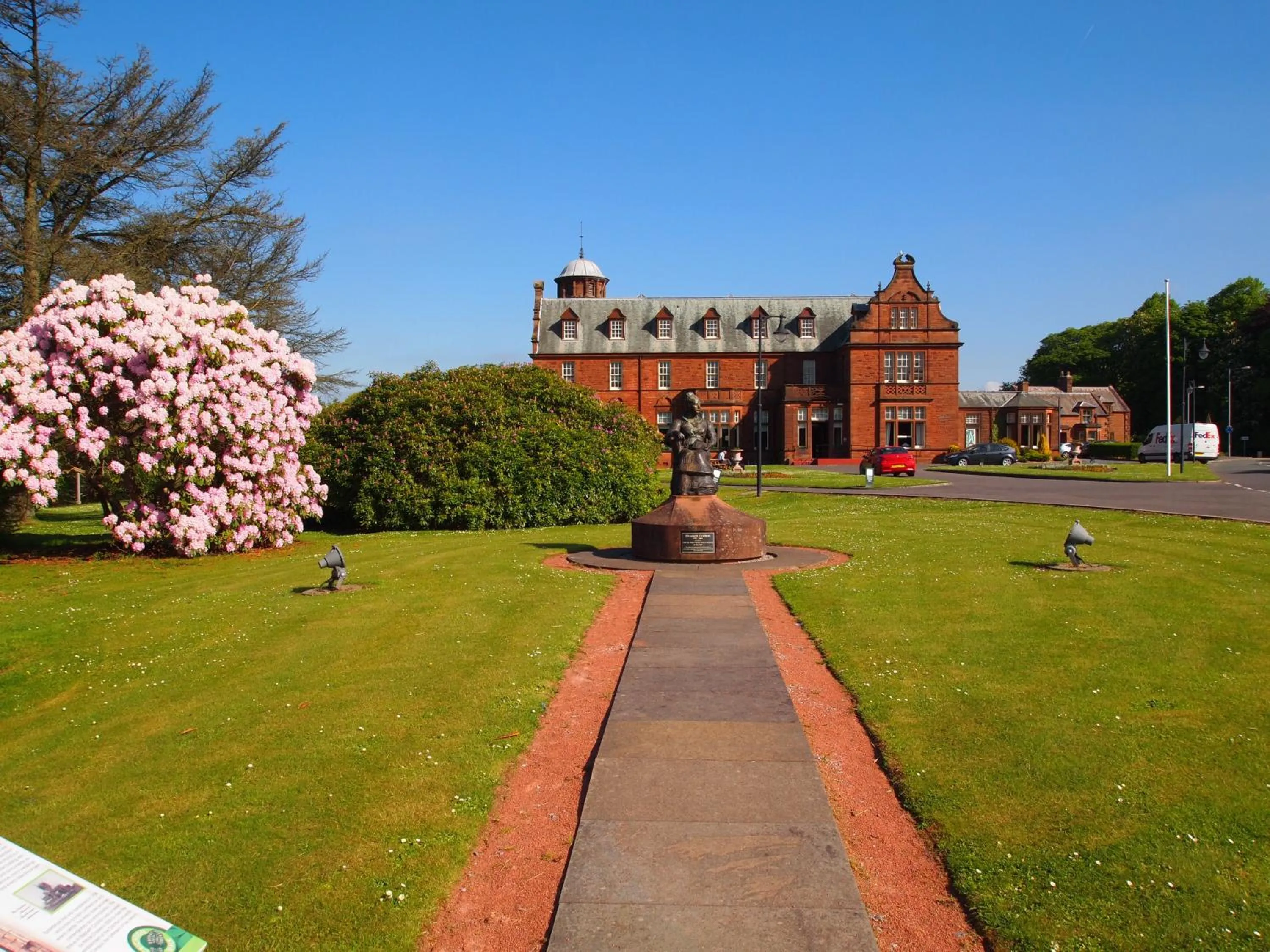 Garden in Holiday Inn Dumfries by IHG