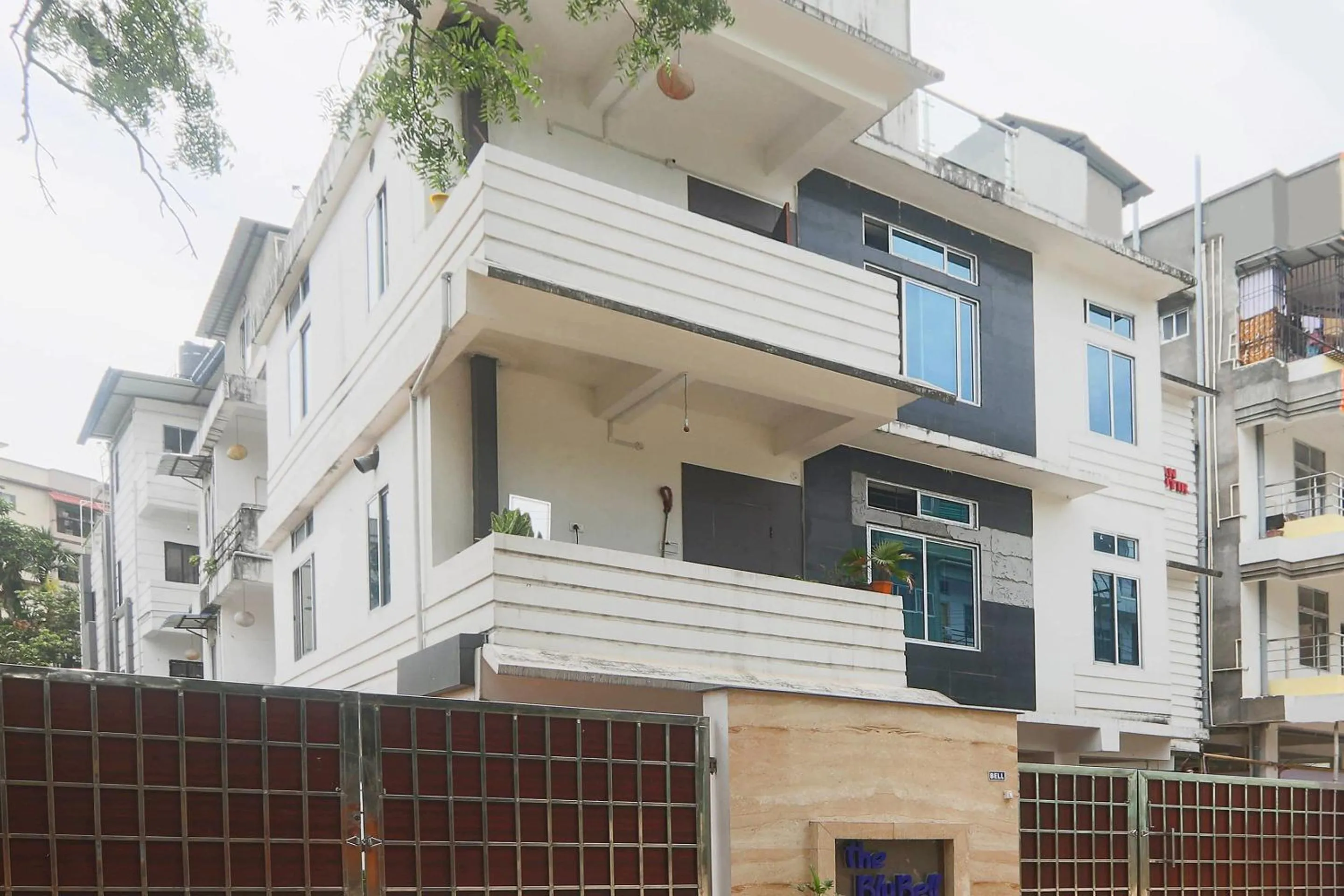 Facade/entrance in Hotel OThe Blu Bell