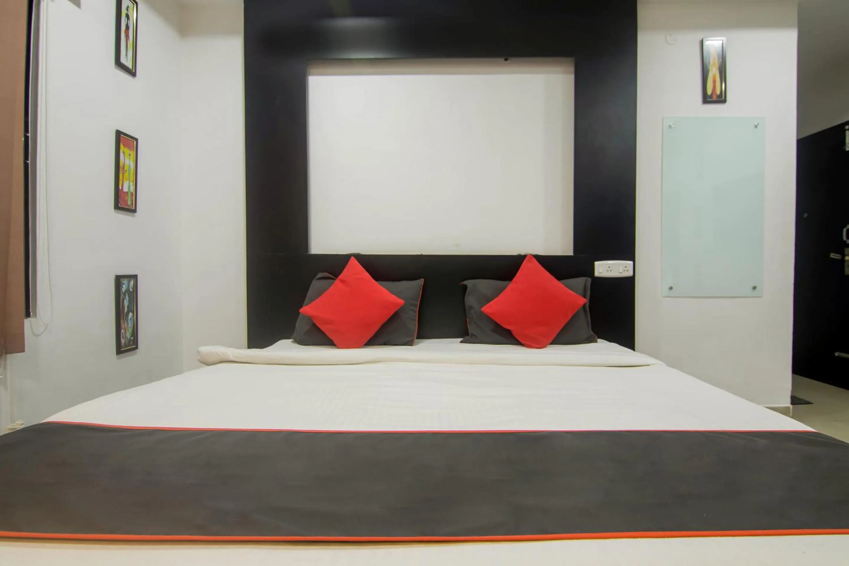 Bedroom, Bed in Hotel OThe Blu Bell