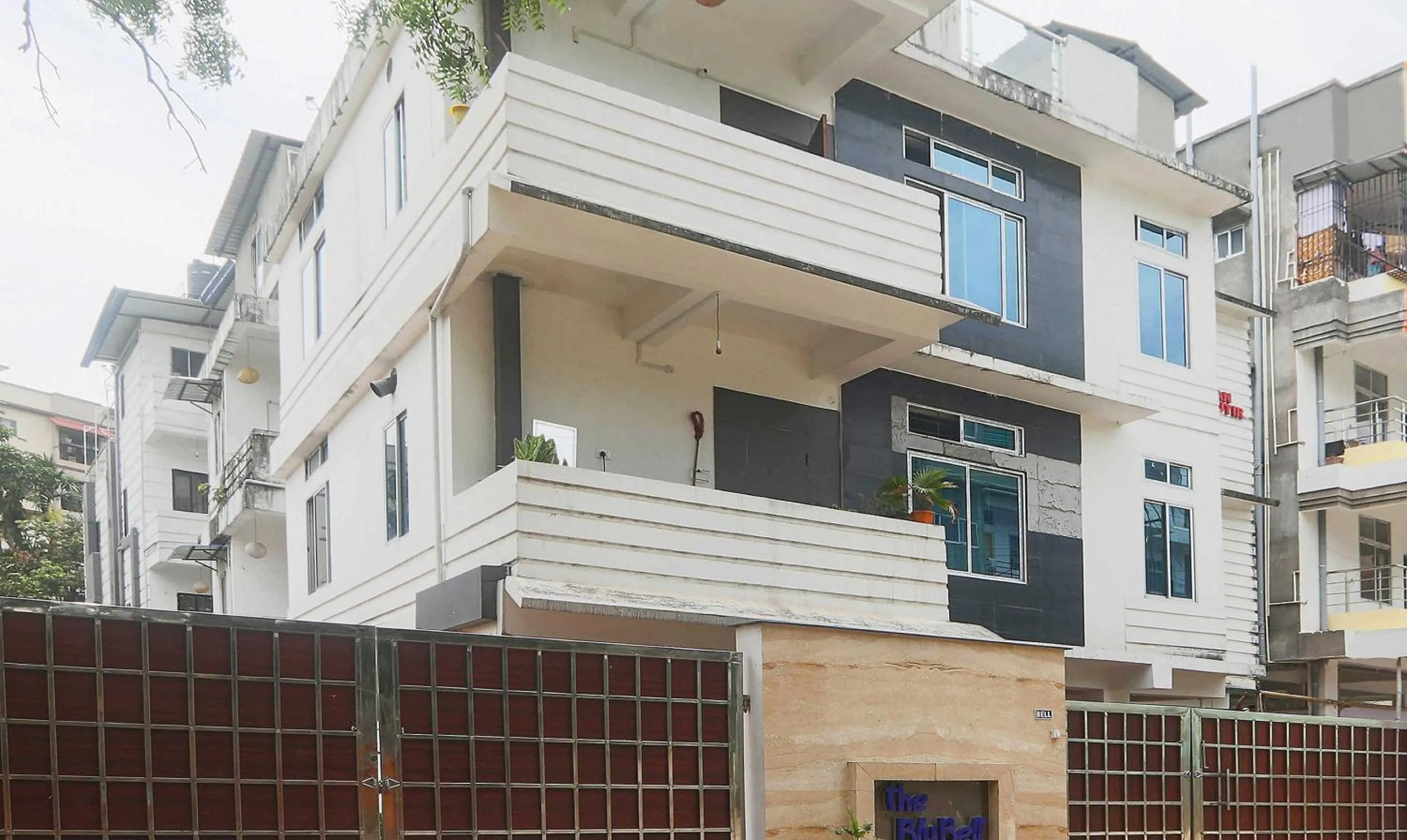 Facade/entrance in Collection O The Blu Bell Nizarapar Path