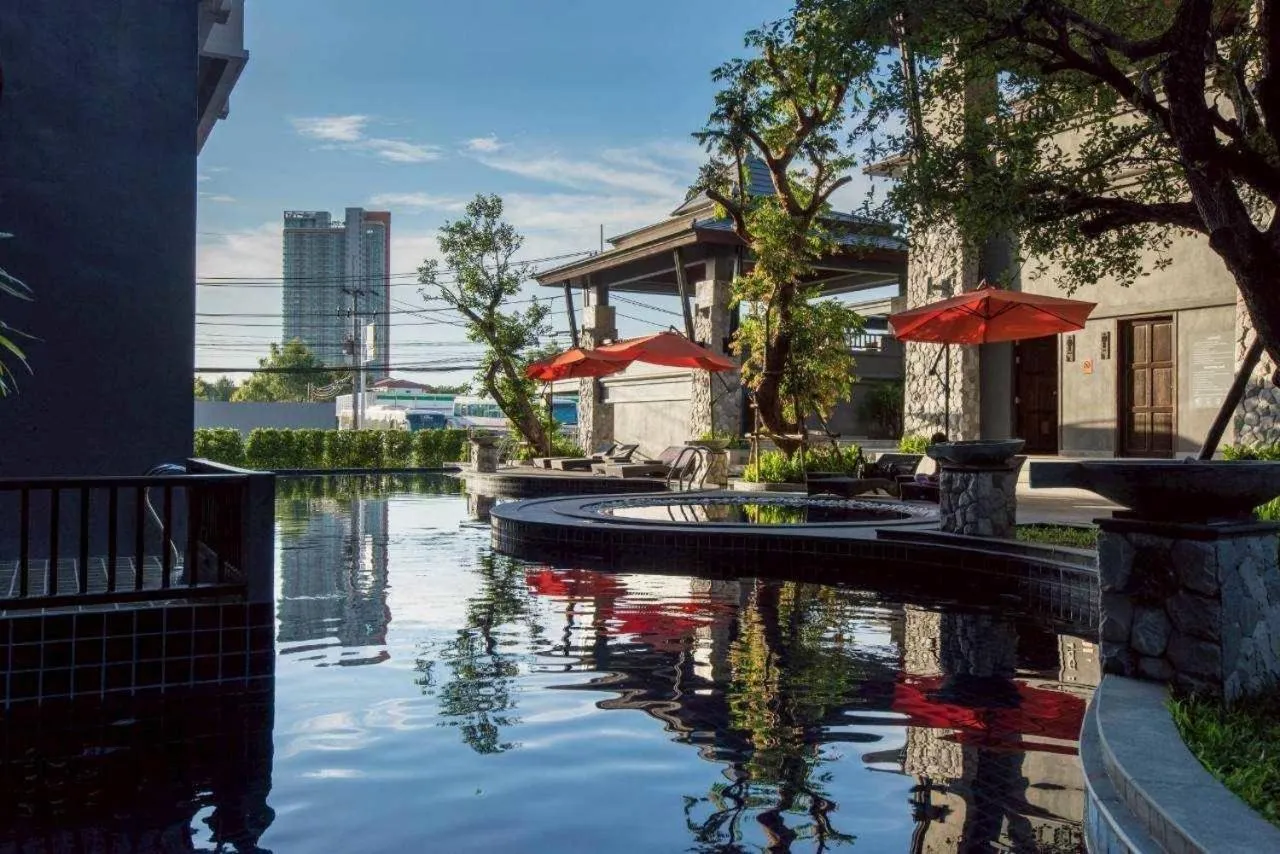 Swimming pool in Le Bali Resort & Spa