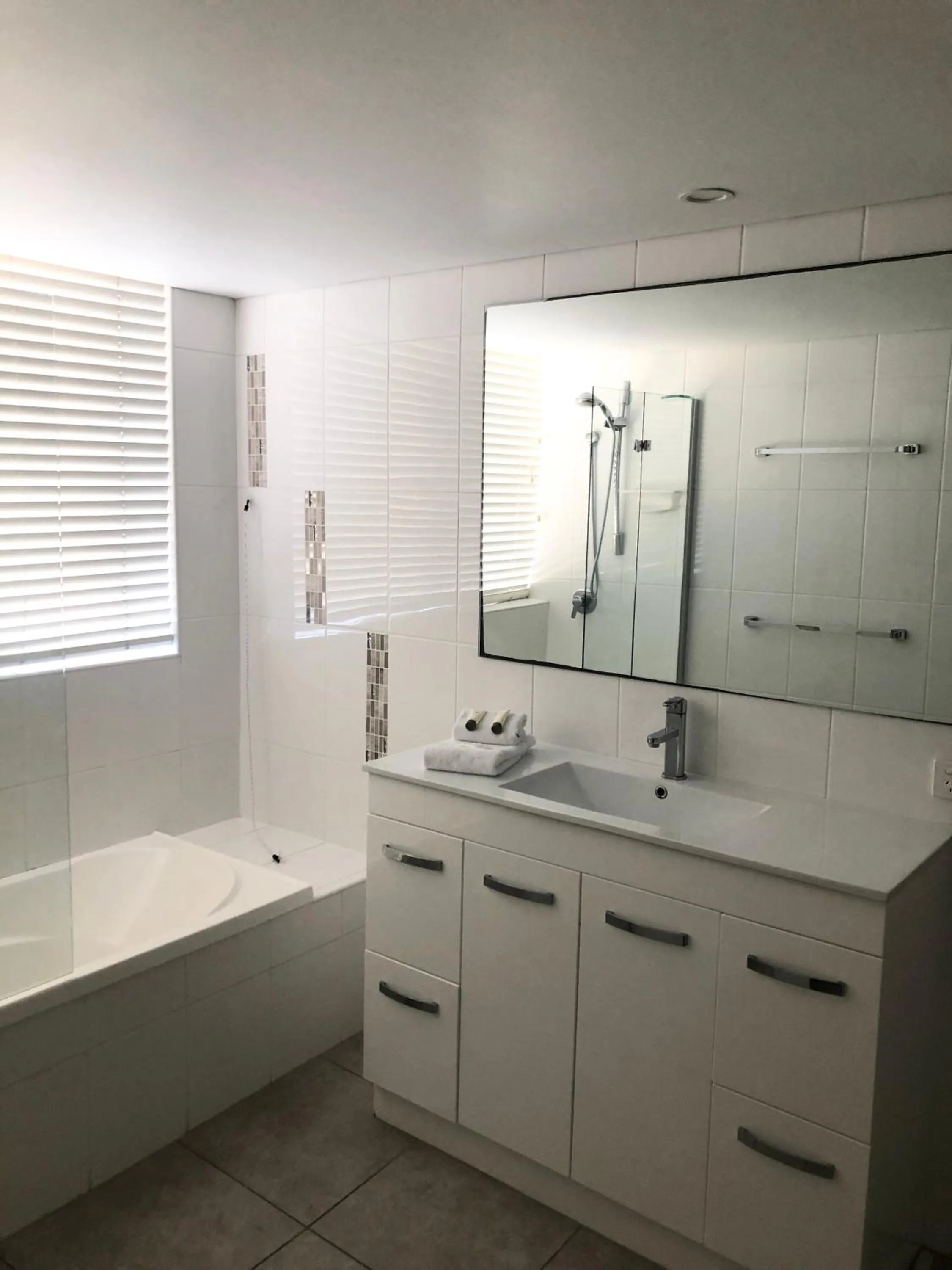 Oceania on Burleigh Beach