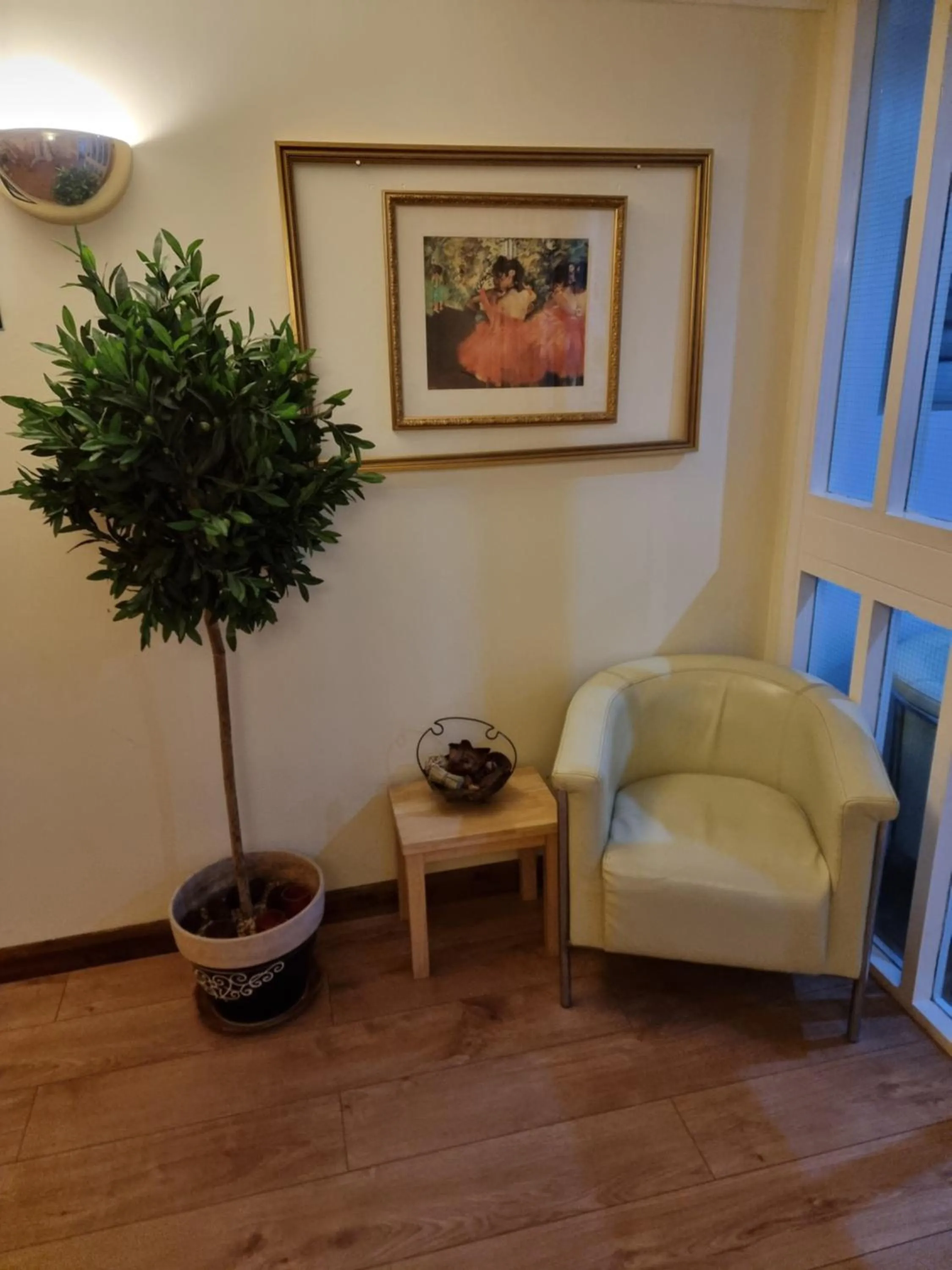 Lobby or reception in Travel Plaza Hotel