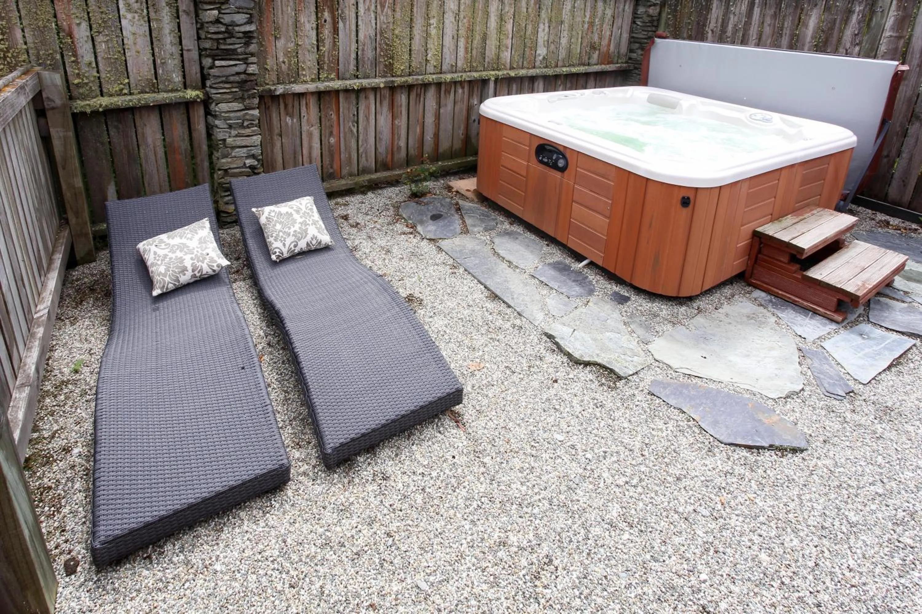 Area and facilities, Bed in Glenorchy Lake House