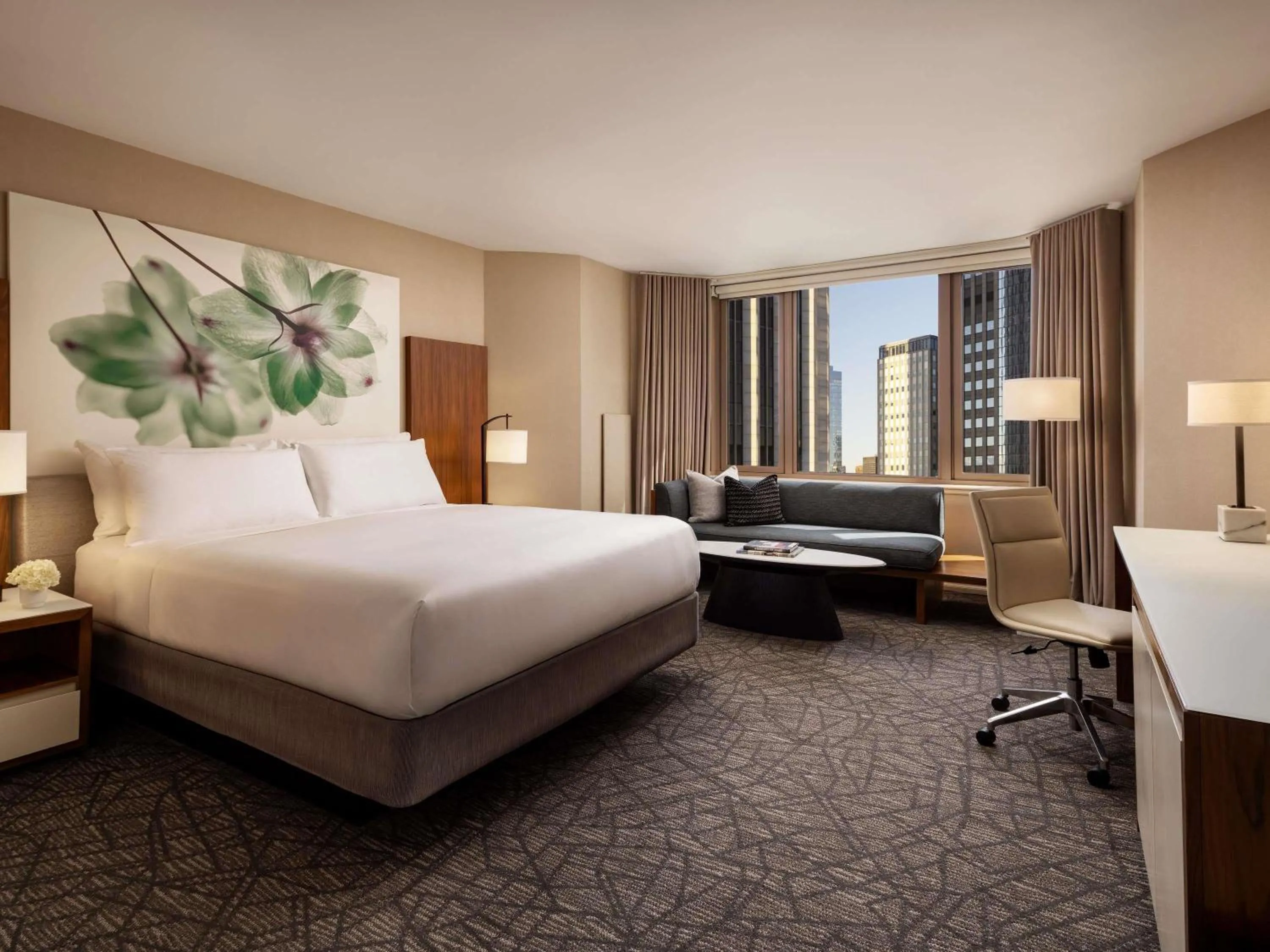 Bedroom, Bed in Fairmont Chicago Millennium Park