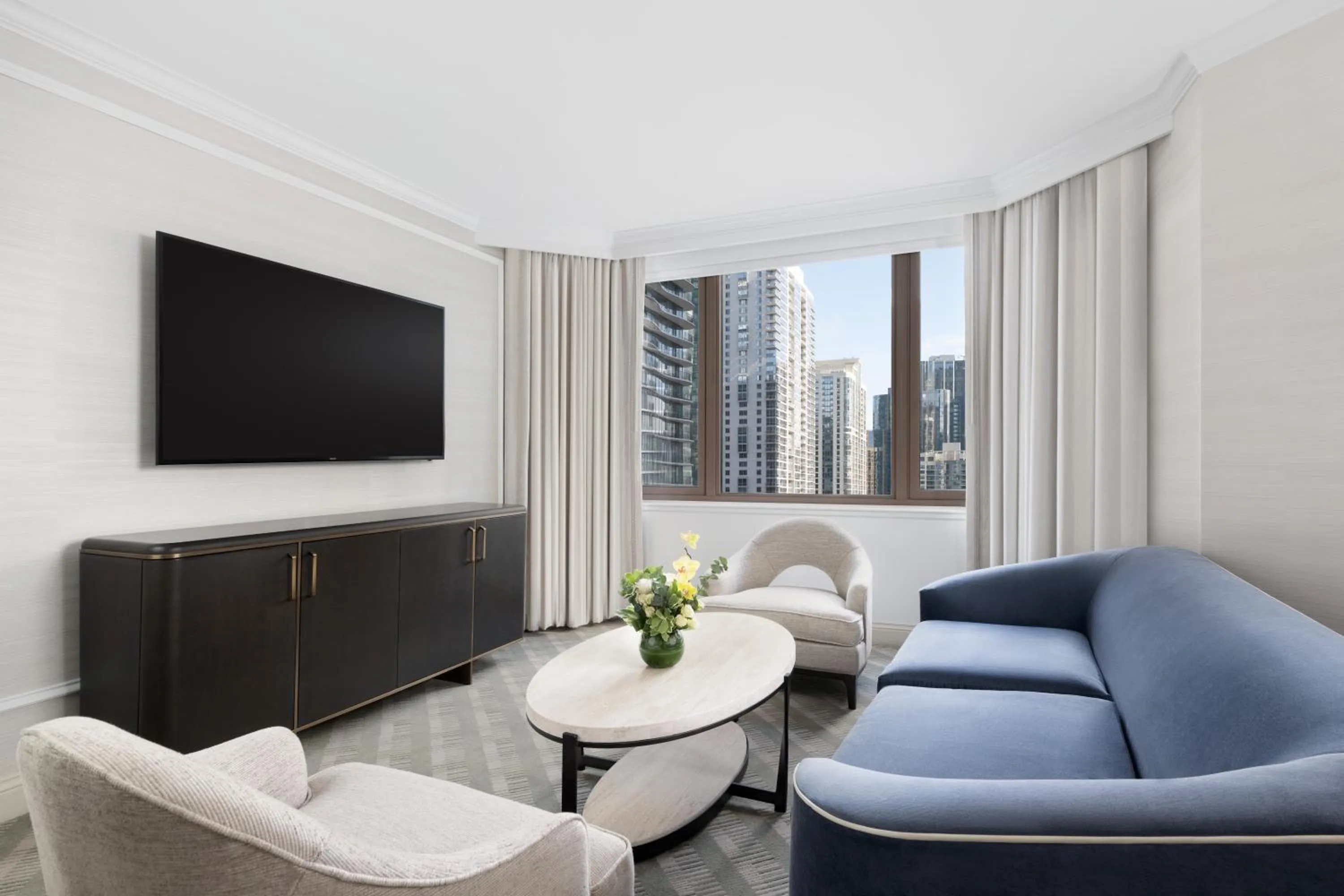 Living room in Fairmont Chicago Millennium Park