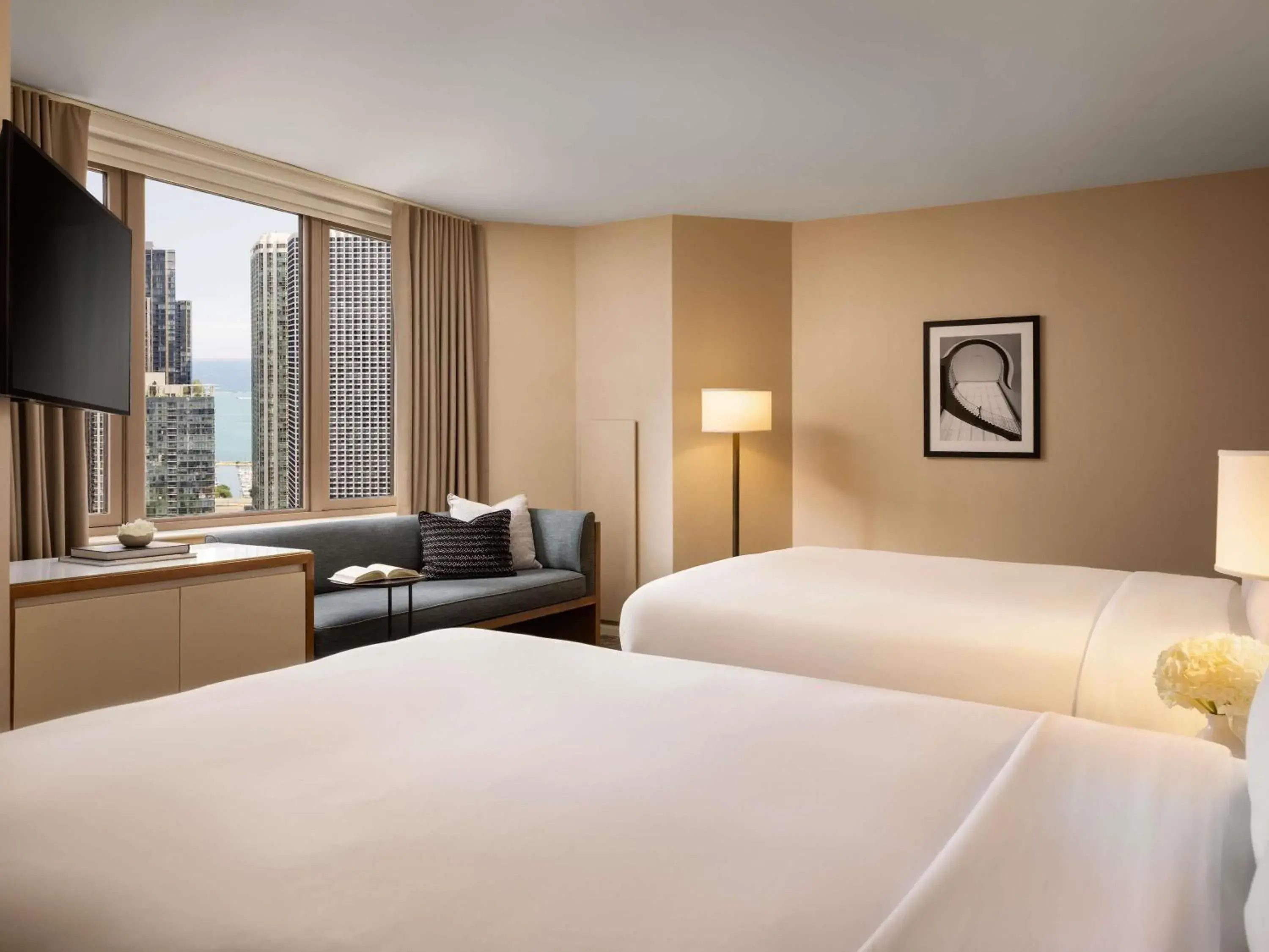 Fairmont Double Room with Two Double Beds in Fairmont Chicago Millennium Park Fairmont Double Room with Two Double Beds in Fairmont Chicago Millennium Park